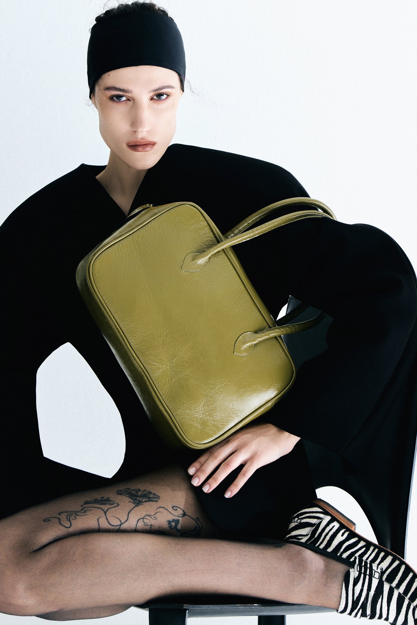 BOLSA VERÔ VERNIZ OLIO