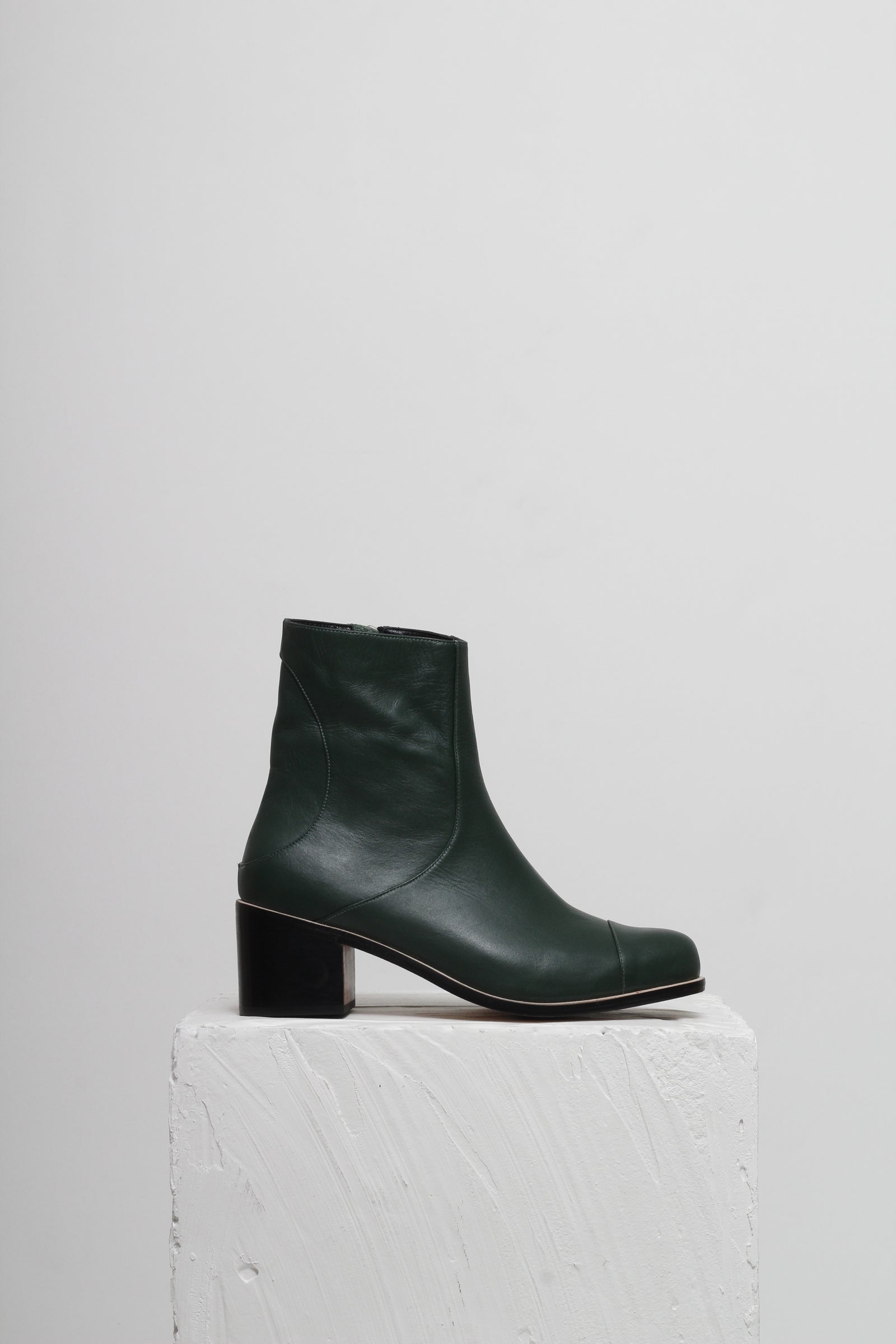 BOTA INÊS VERDE