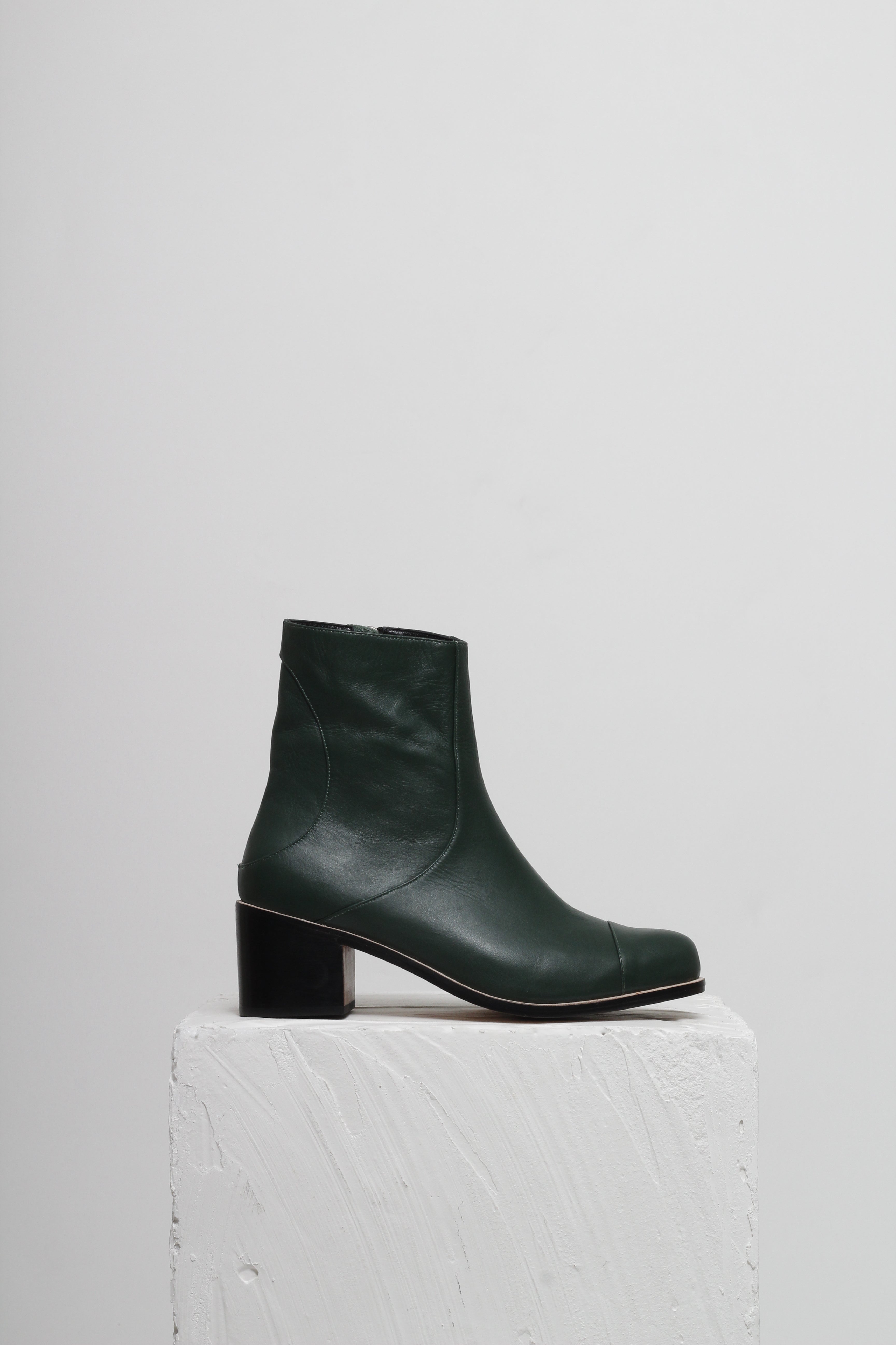 BOTA INÊS VERDE