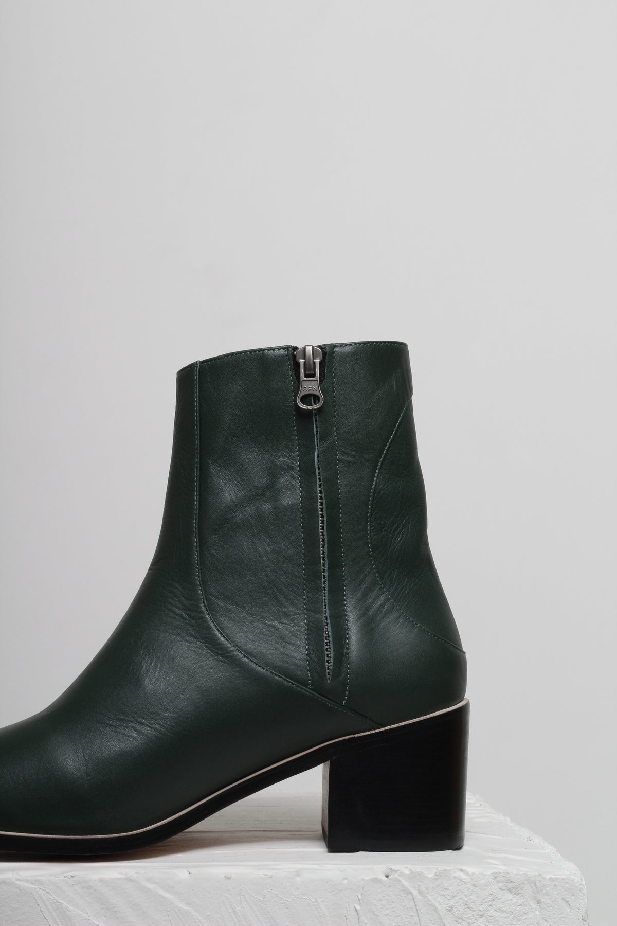 BOTA INÊS VERDE
