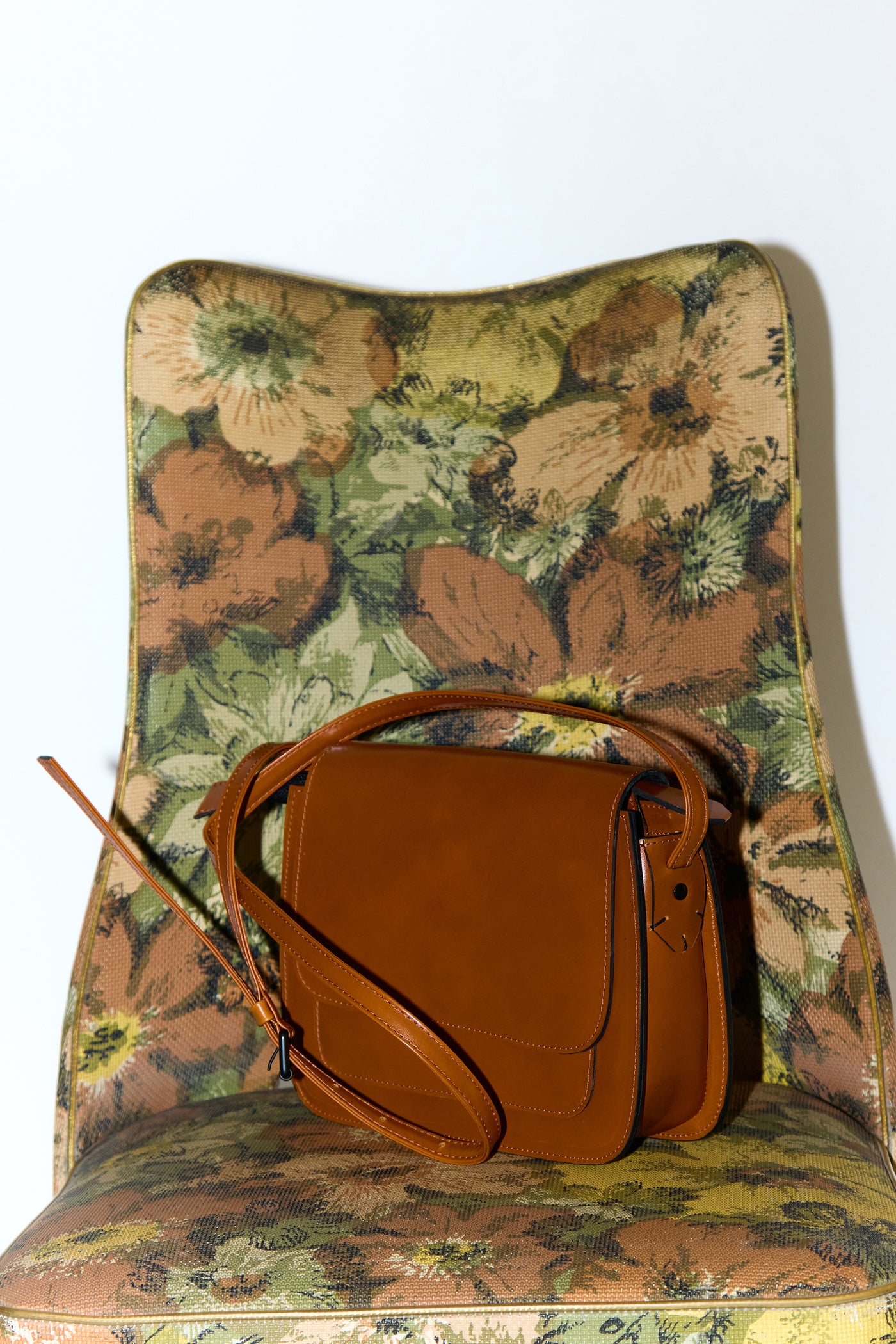 BOLSA JOSEFINA CARAMELO