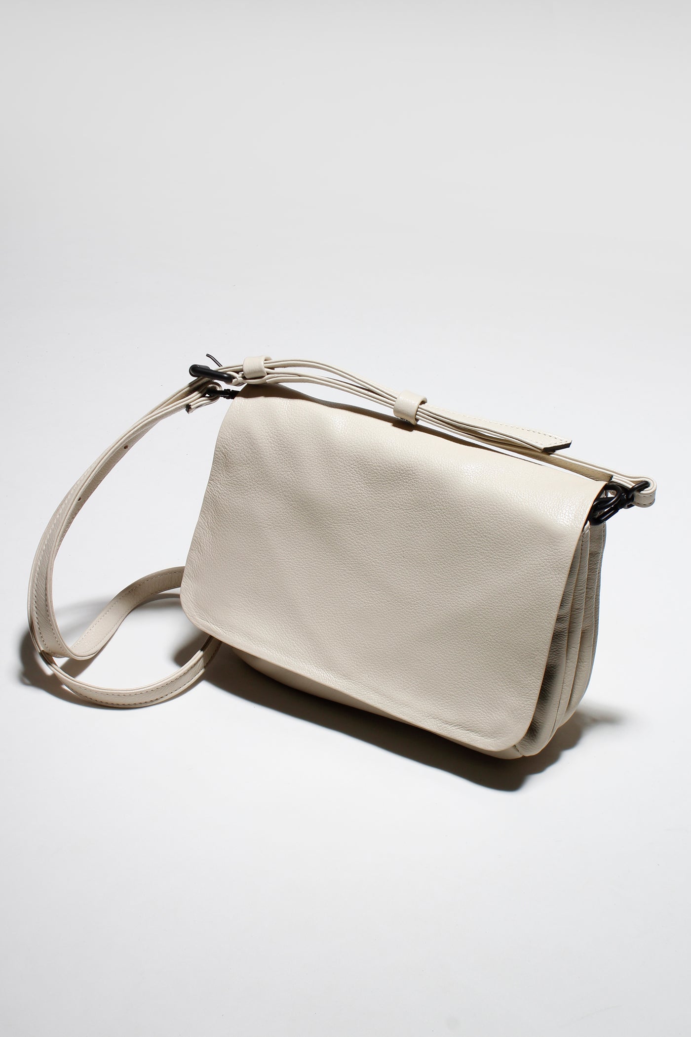 BOLSA AMÉLIA BONE