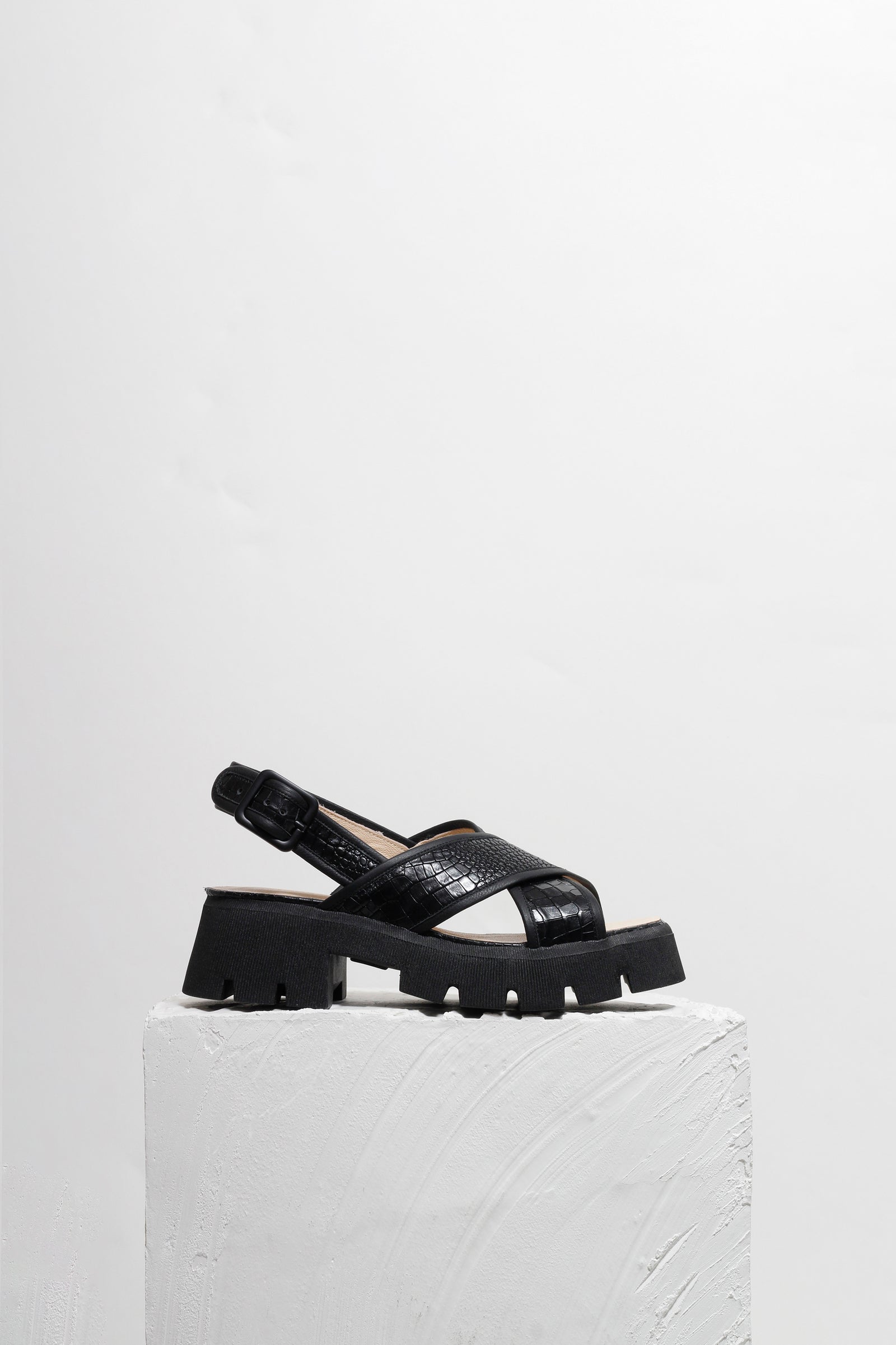 SANDÁLIA ANITA CROCO PRETO