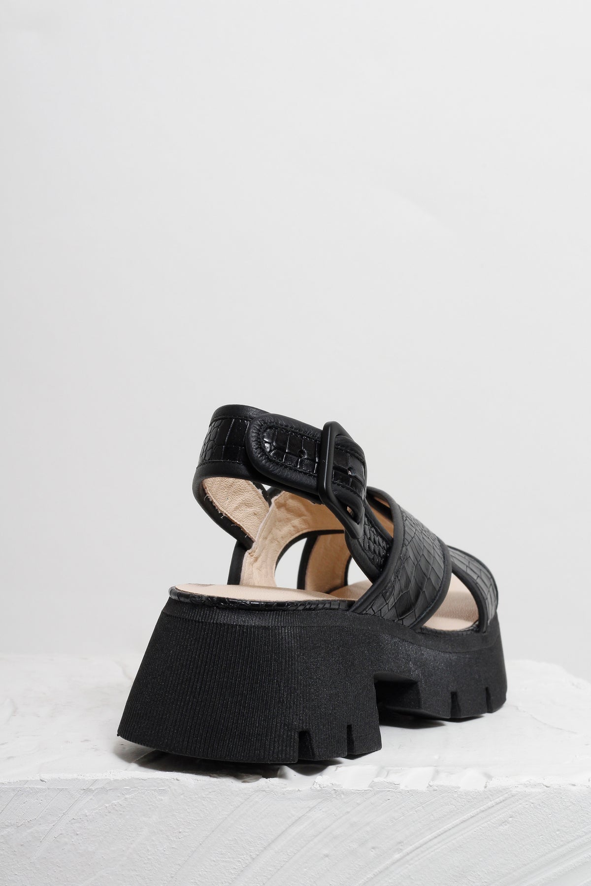 SANDÁLIA ANITA CROCO PRETO
