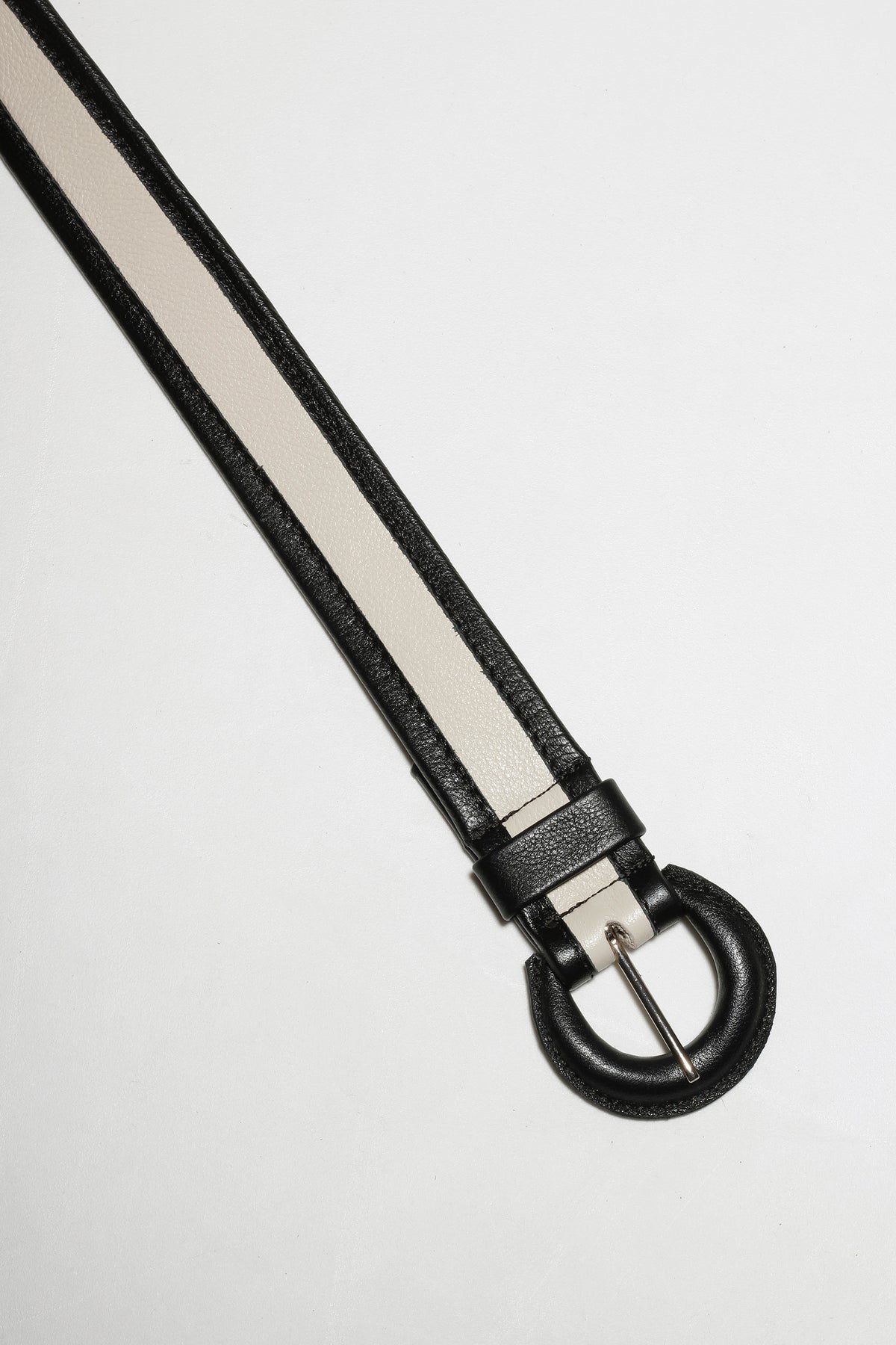 CINTO ISA BONE/PRETO