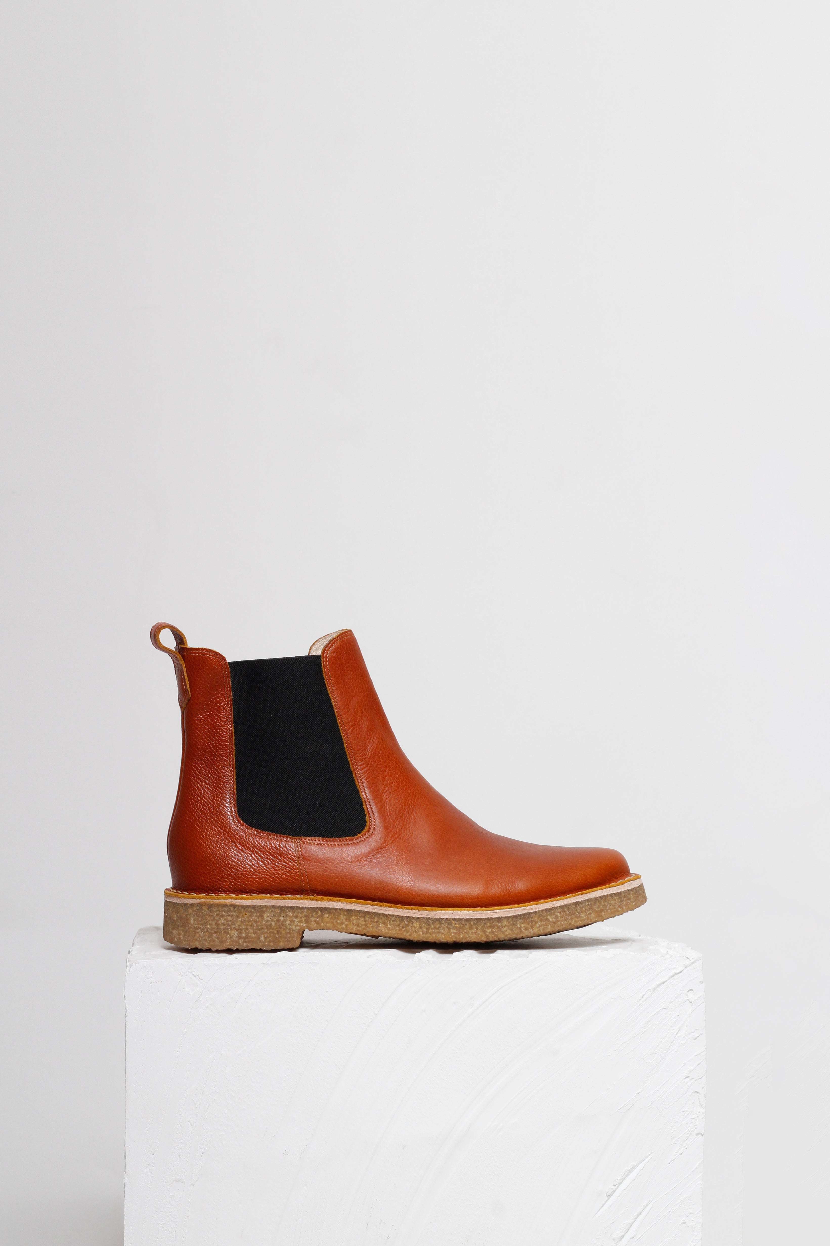 BOTA CHELSEA CRIS CARAMELO