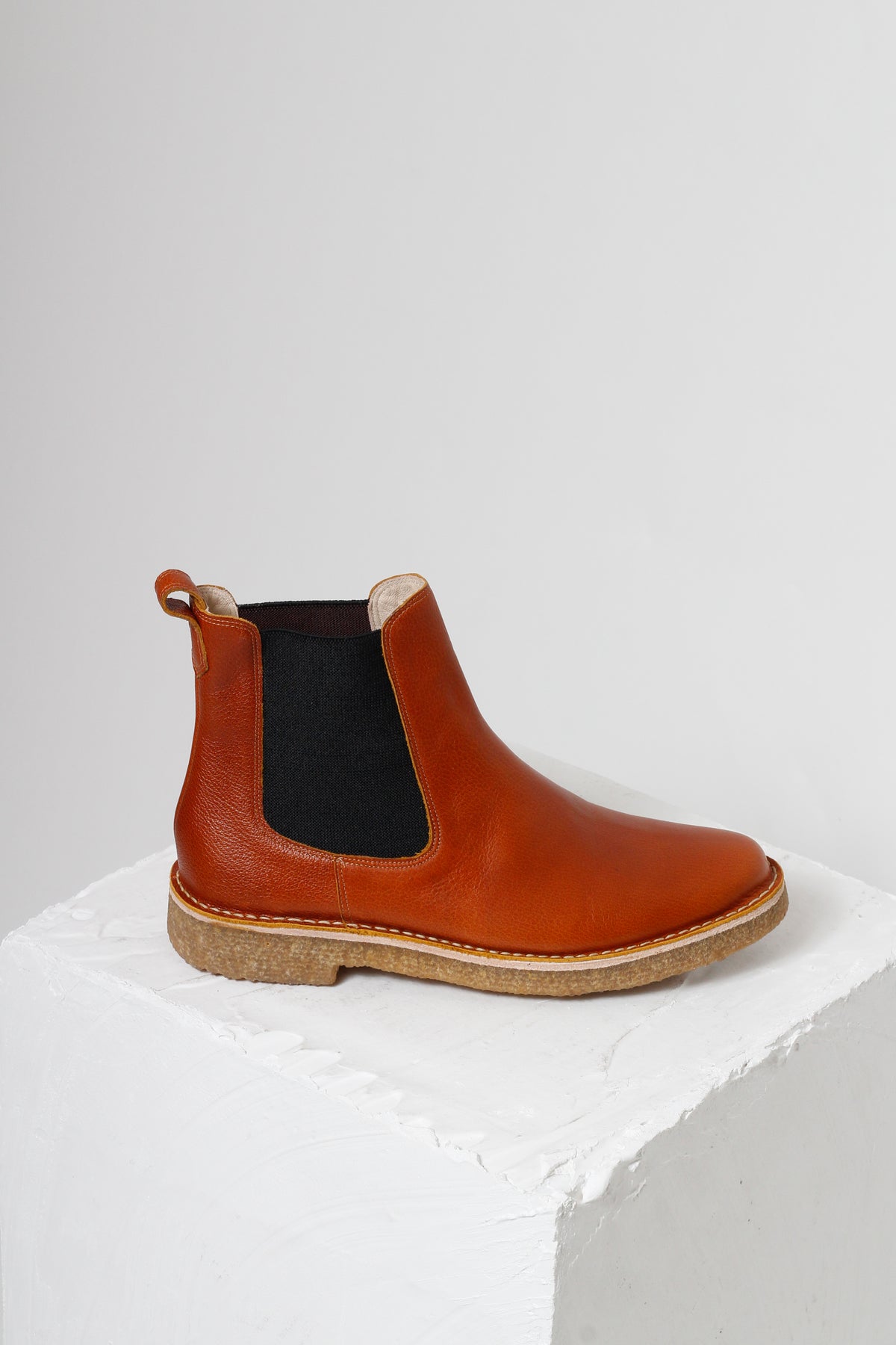 BOTA CHELSEA CRIS CARAMELO