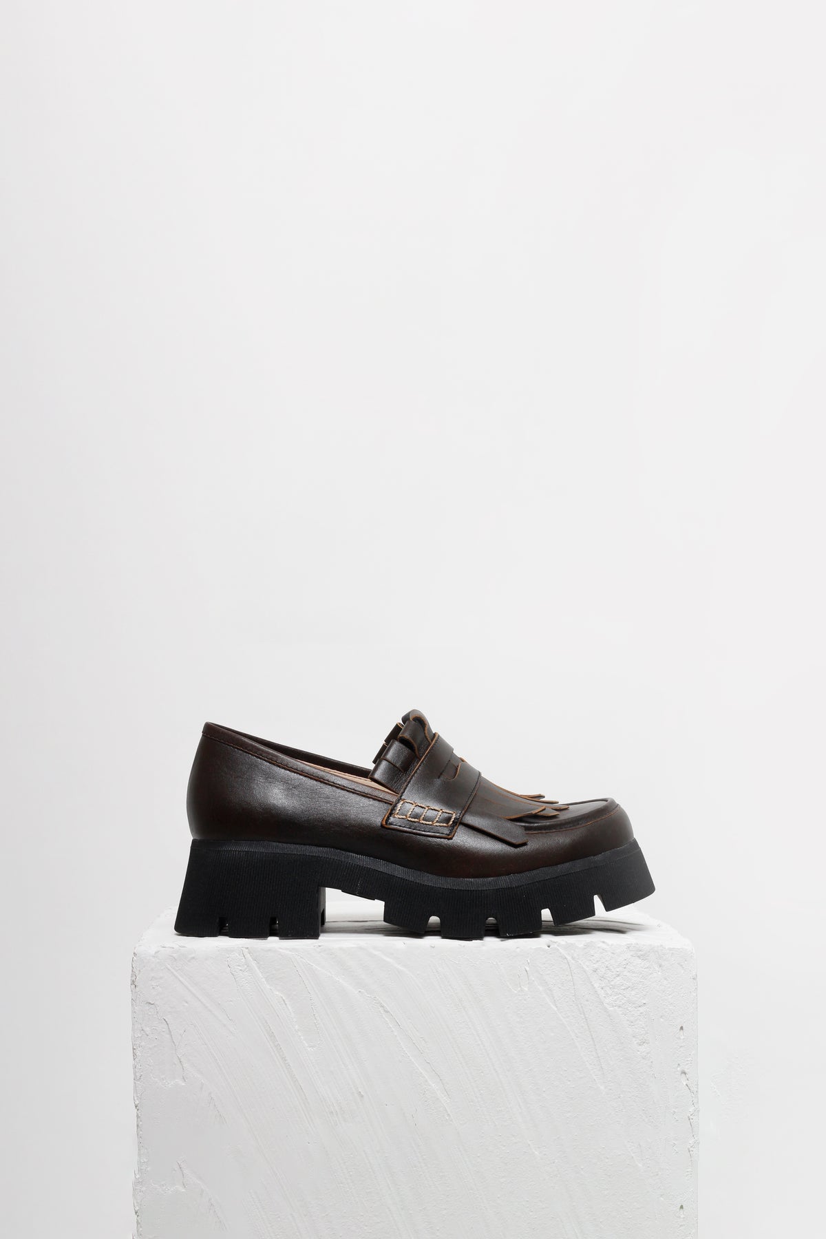 MOCASSIM FRANCIS MARROM