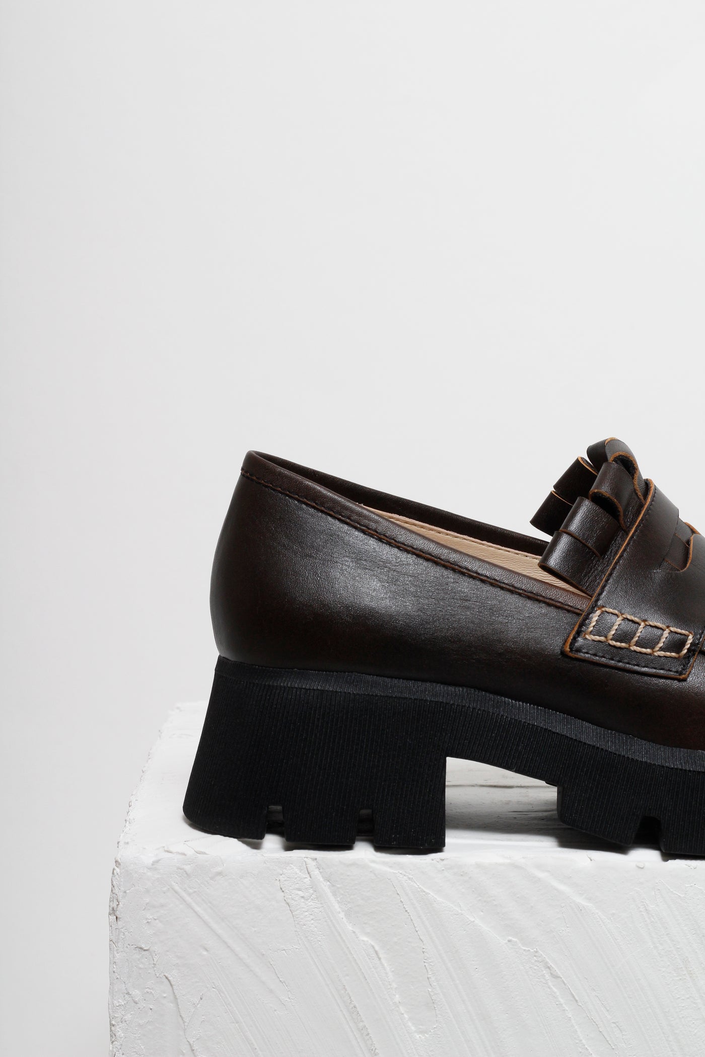 MOCASSIM FRANCIS MARROM
