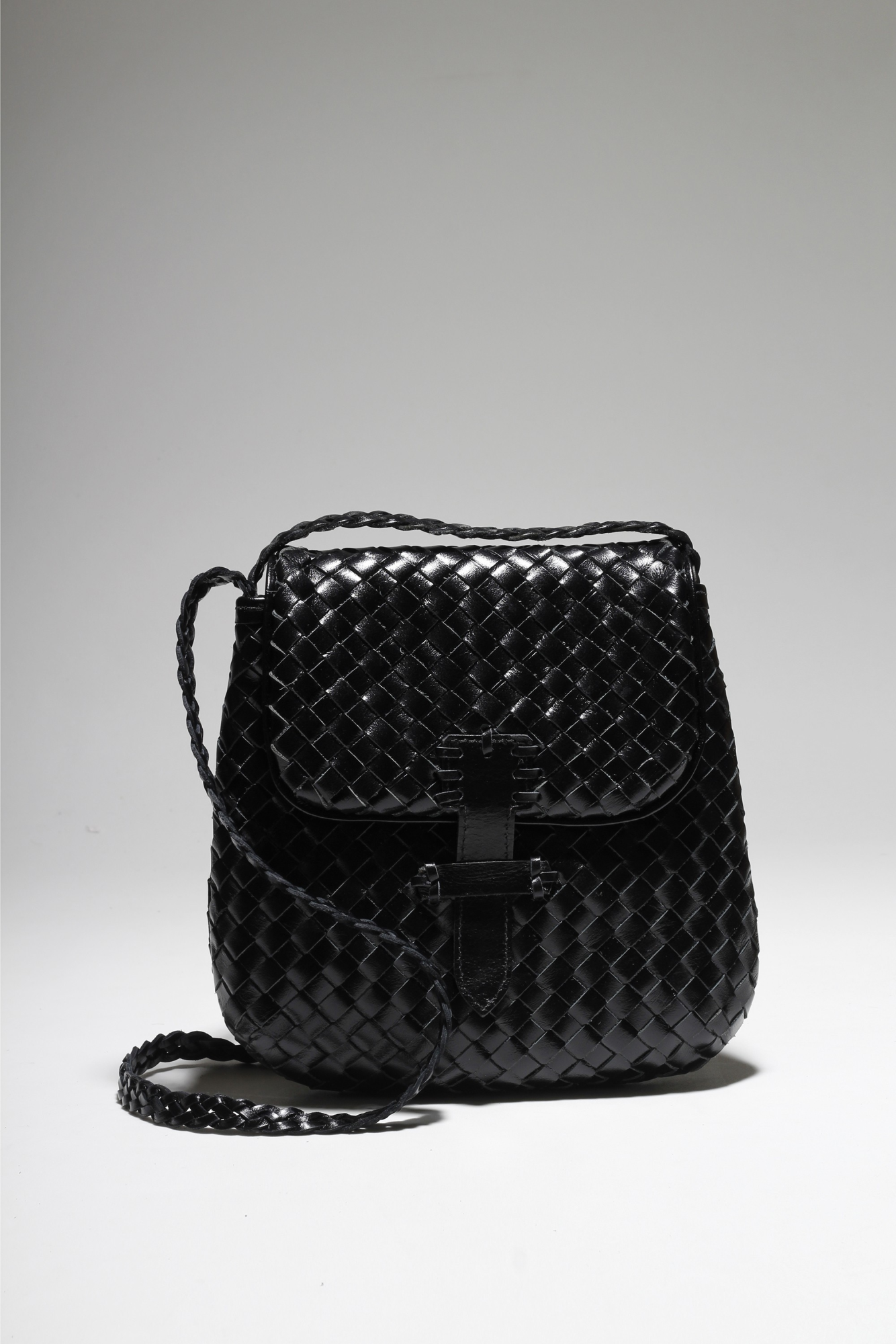 BOLSA TRESSÊ PRETO