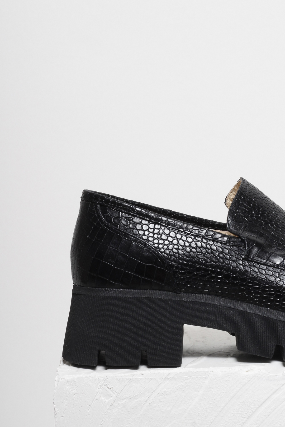 MOCASSIM CAMERON CROCO PRETO