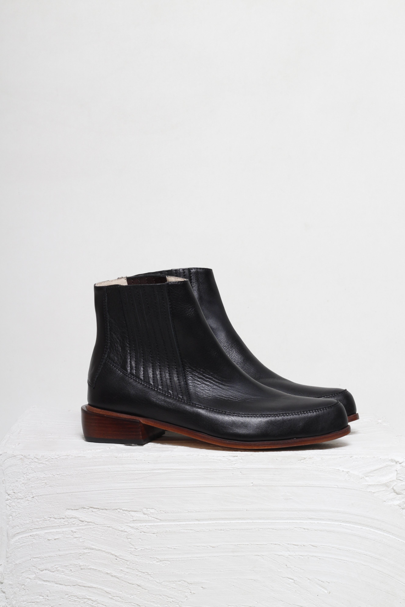 BOTA CORDÉLIA PRETO