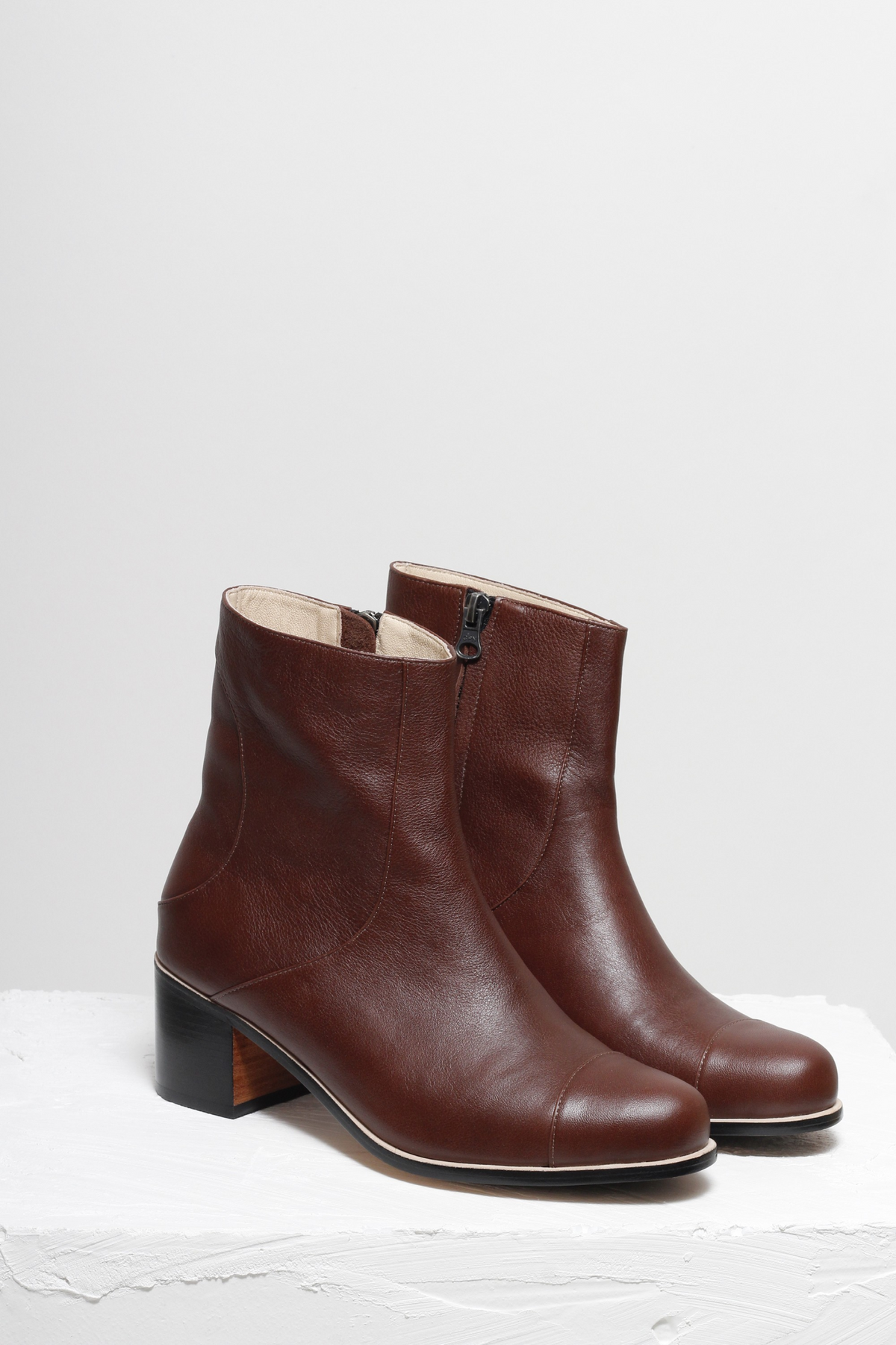 BOTA INÊS RED BROWN