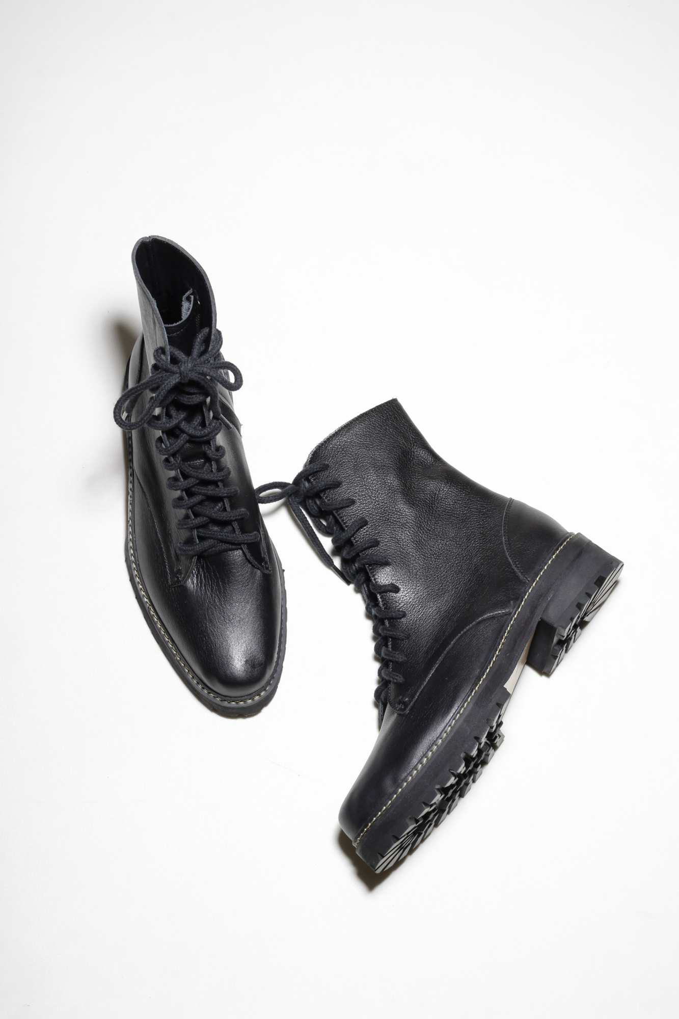 BOTA ANGELINA PRETO