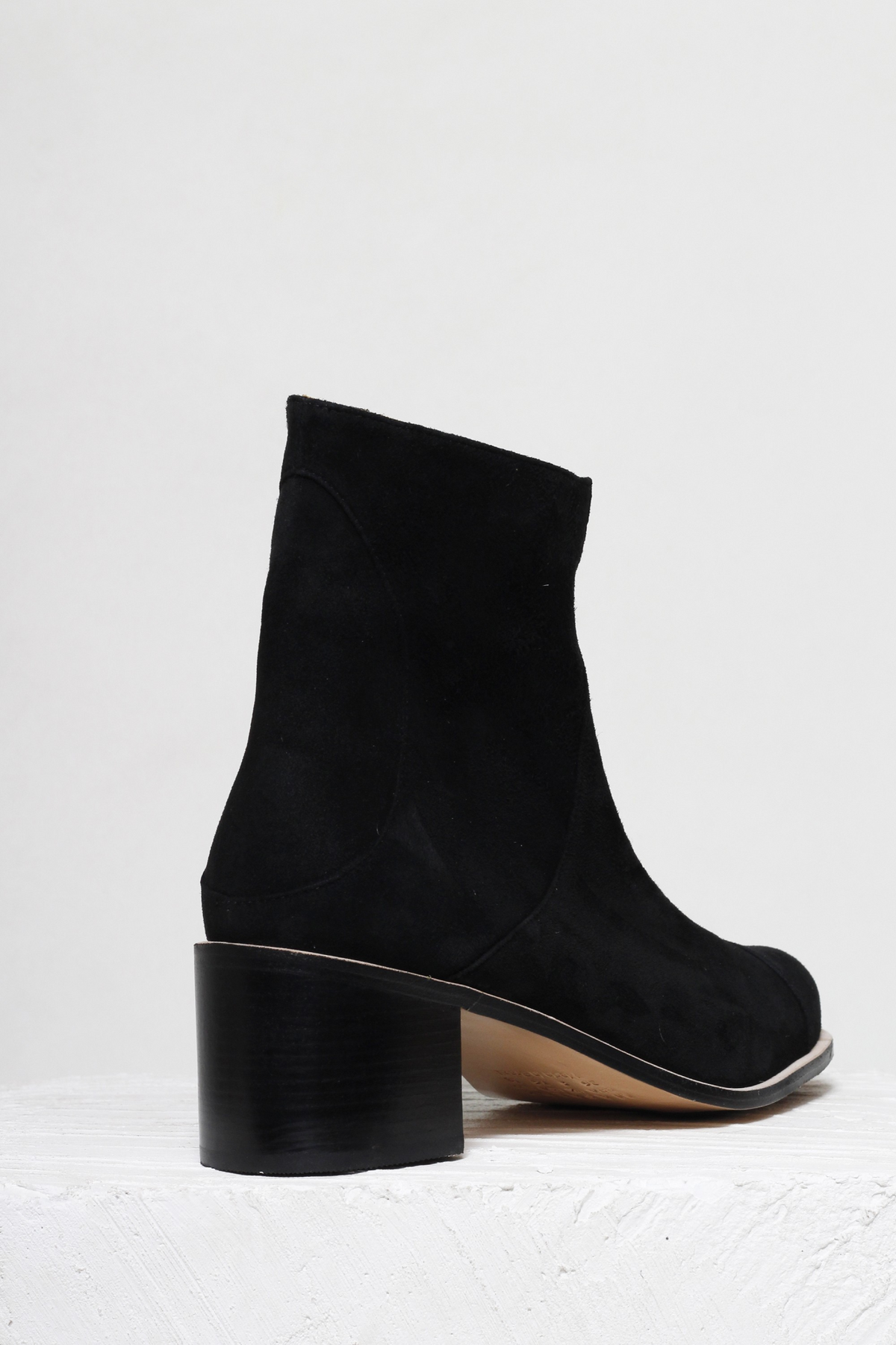 BOTA INÊS CAMURÇA PRETO