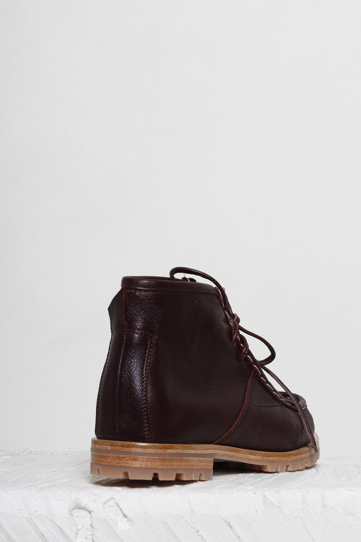 BOTA WALLABEE GEOVANA PINHÃO