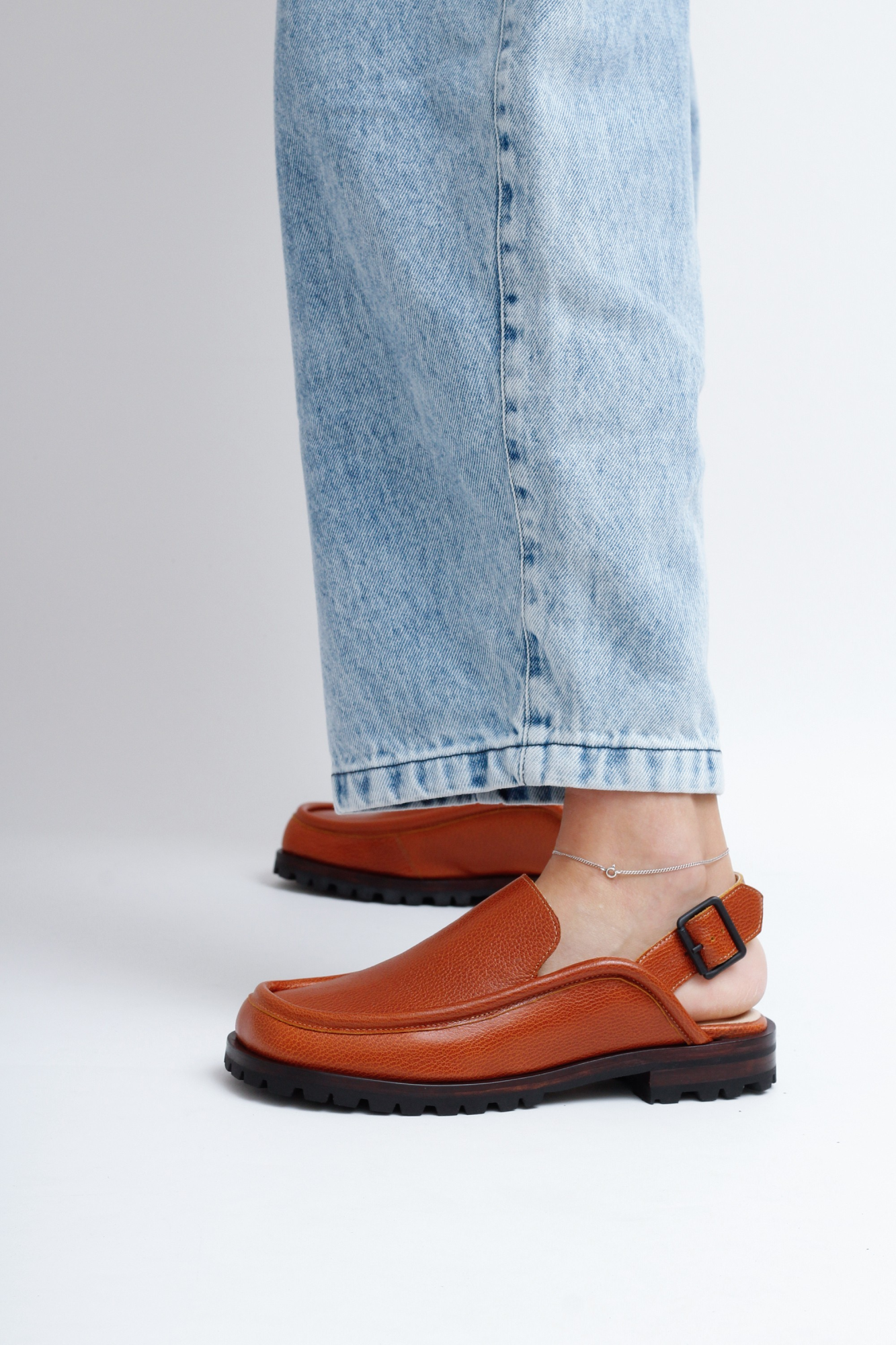LOAFER DOMINIQUE CARAMELO