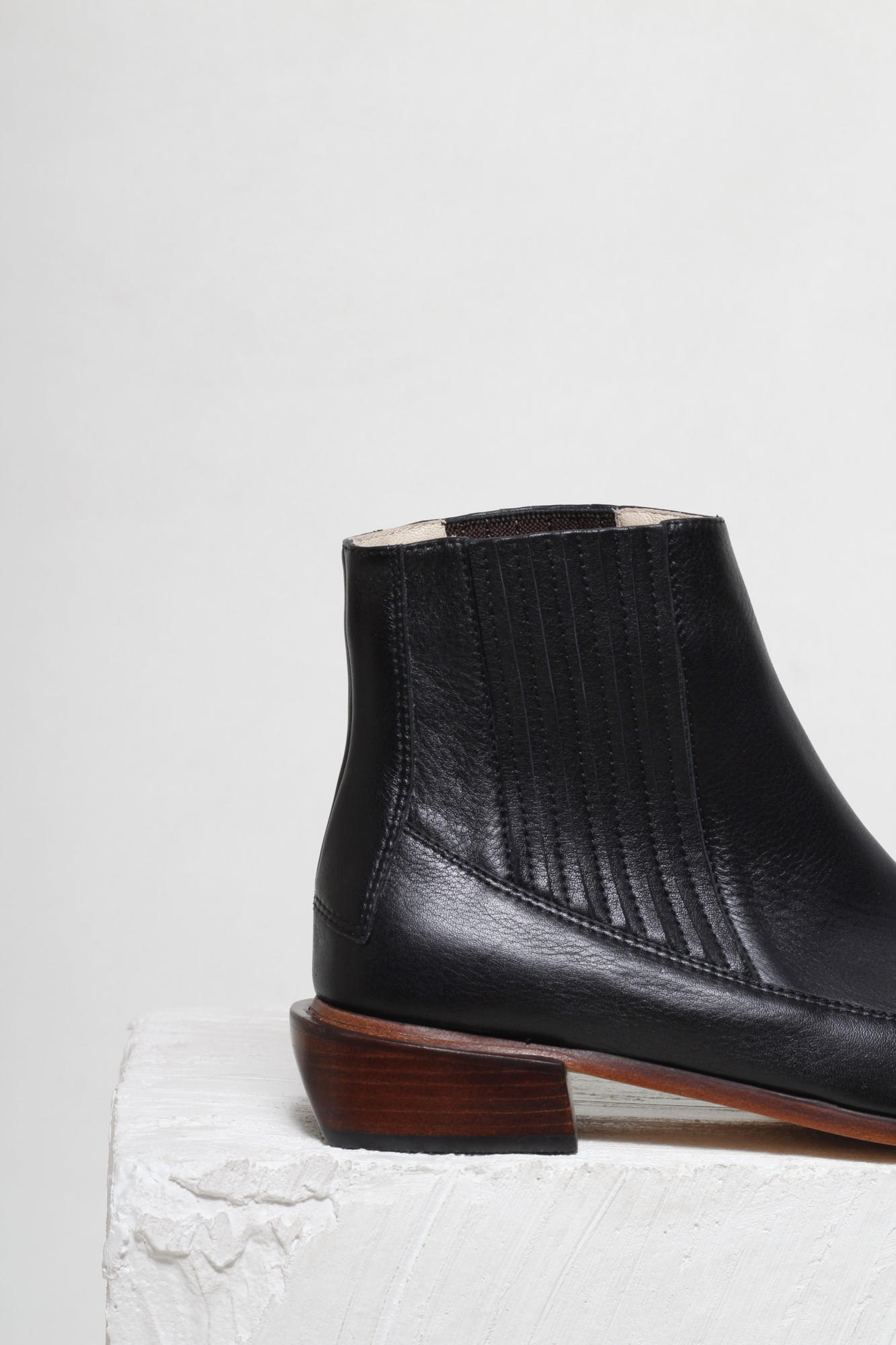 BOTA CORDÉLIA PRETO