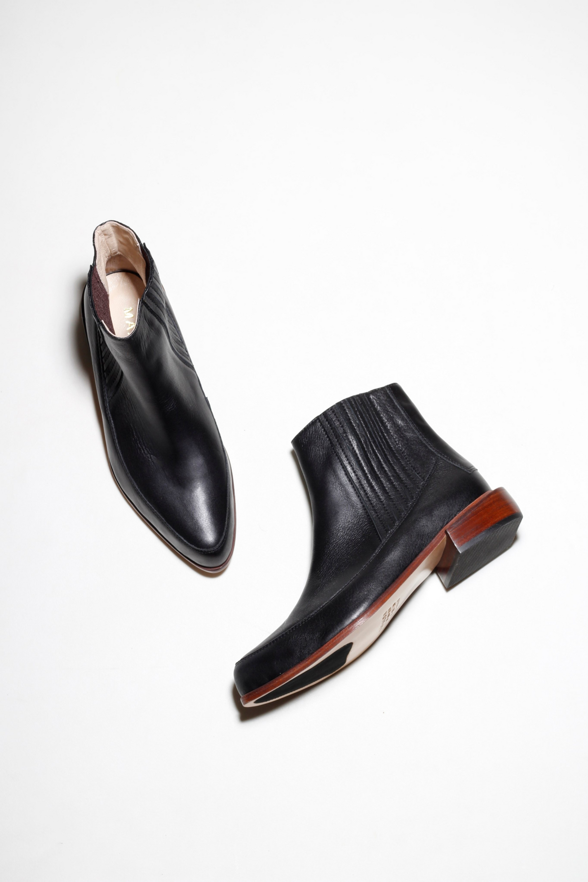 BOTA CORDÉLIA PRETO