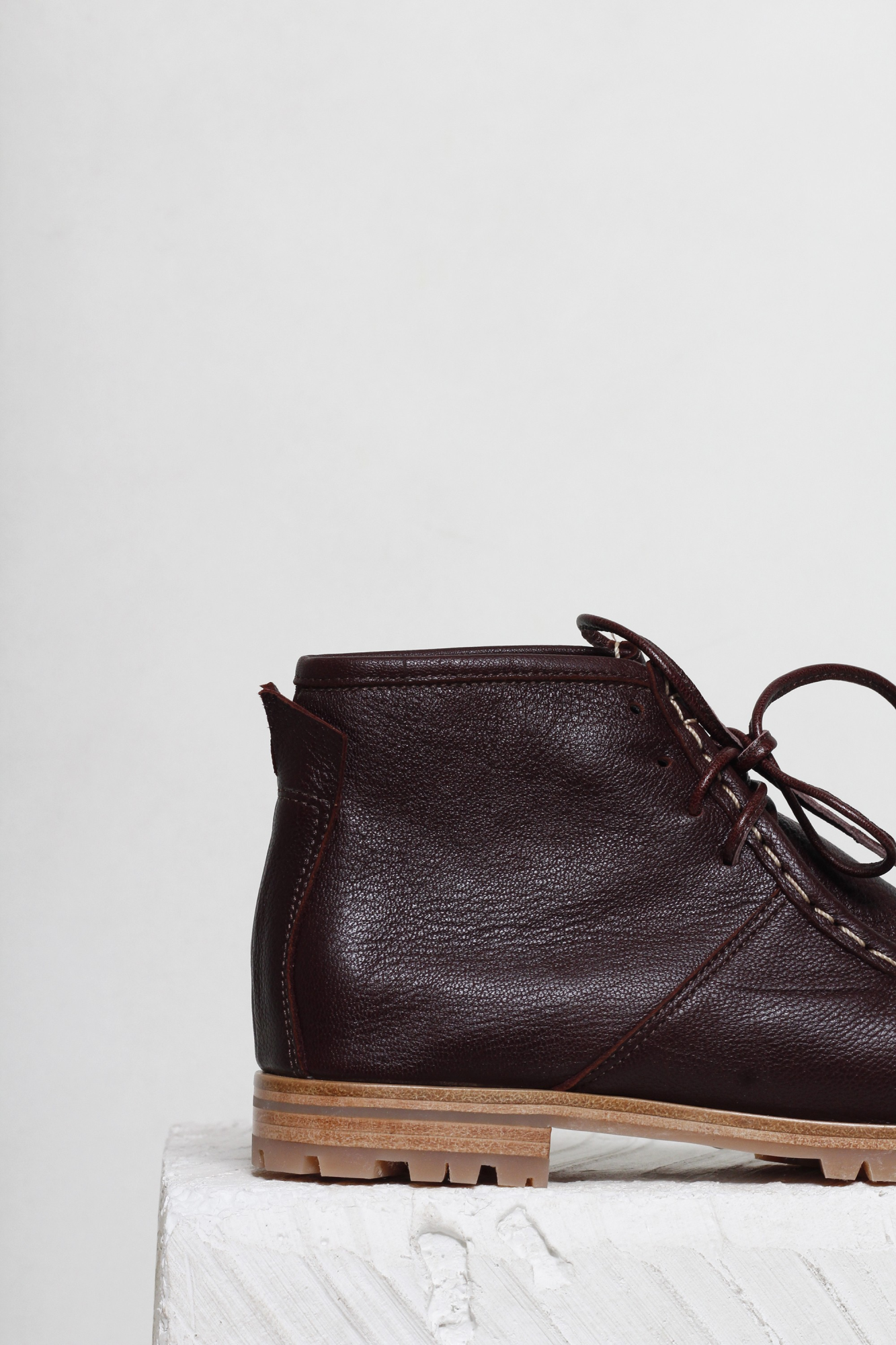 BOTA WALLABEE GEOVANA PINHÃO