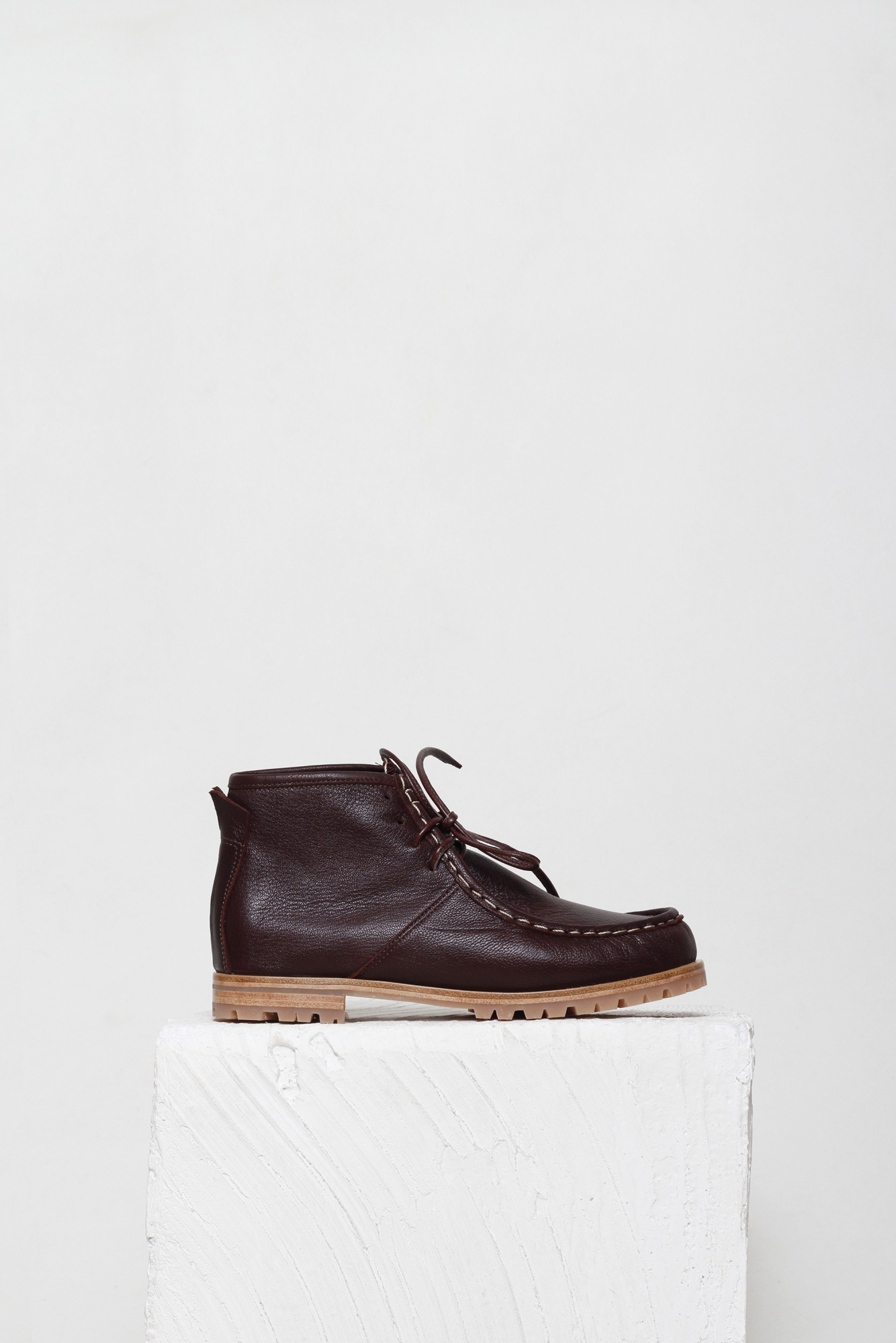 BOTA WALLABEE GEOVANA PINHÃO