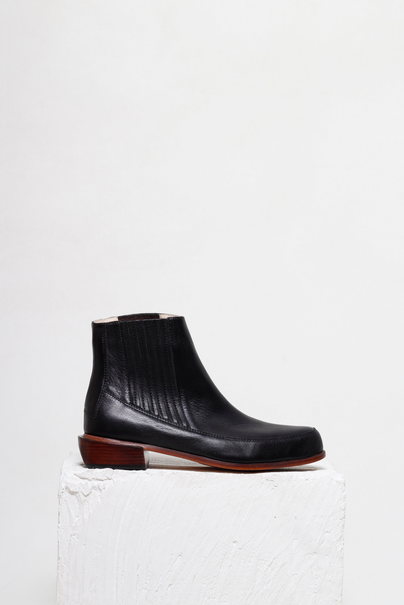 BOTA CORDÉLIA PRETO