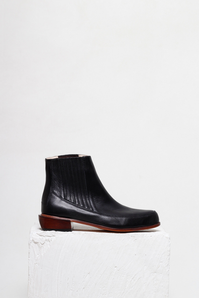BOTA CORDÉLIA PRETO