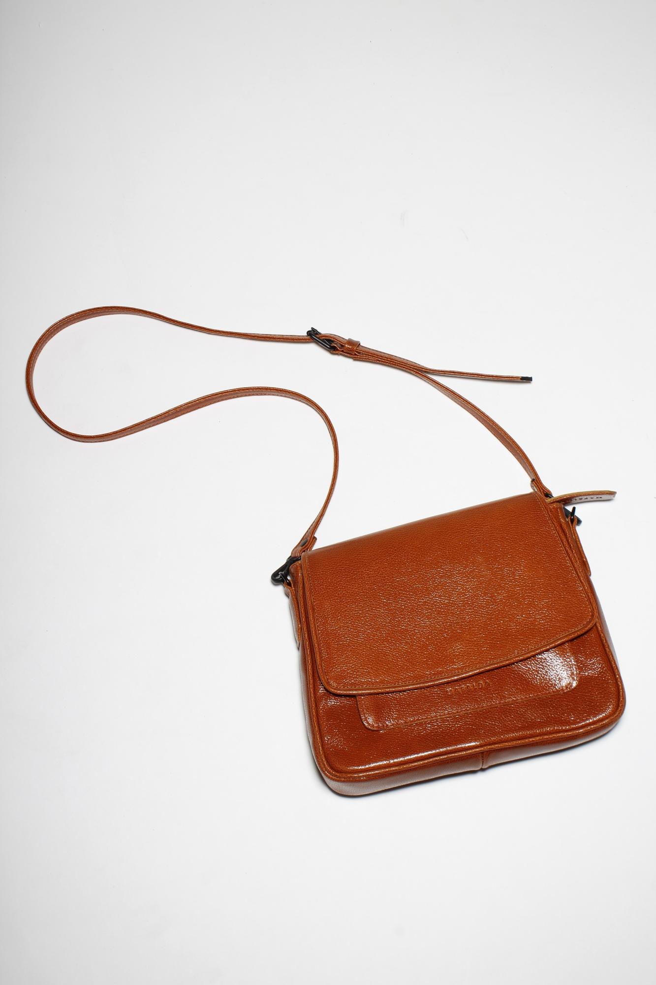 BOLSA JOSEFINA CARAMELO