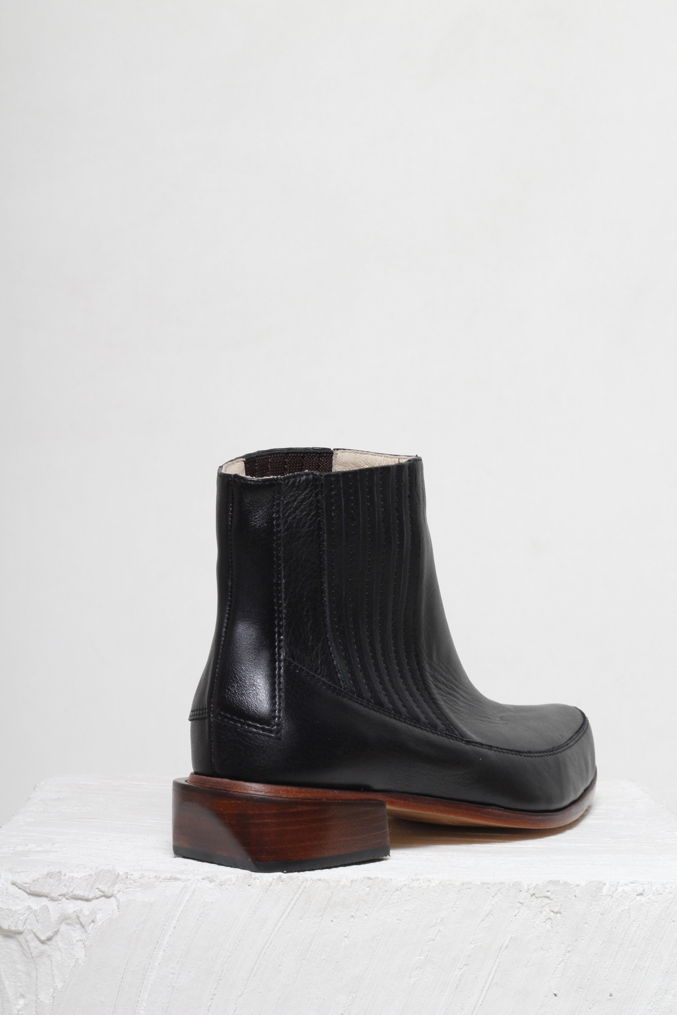 BOTA CORDÉLIA PRETO