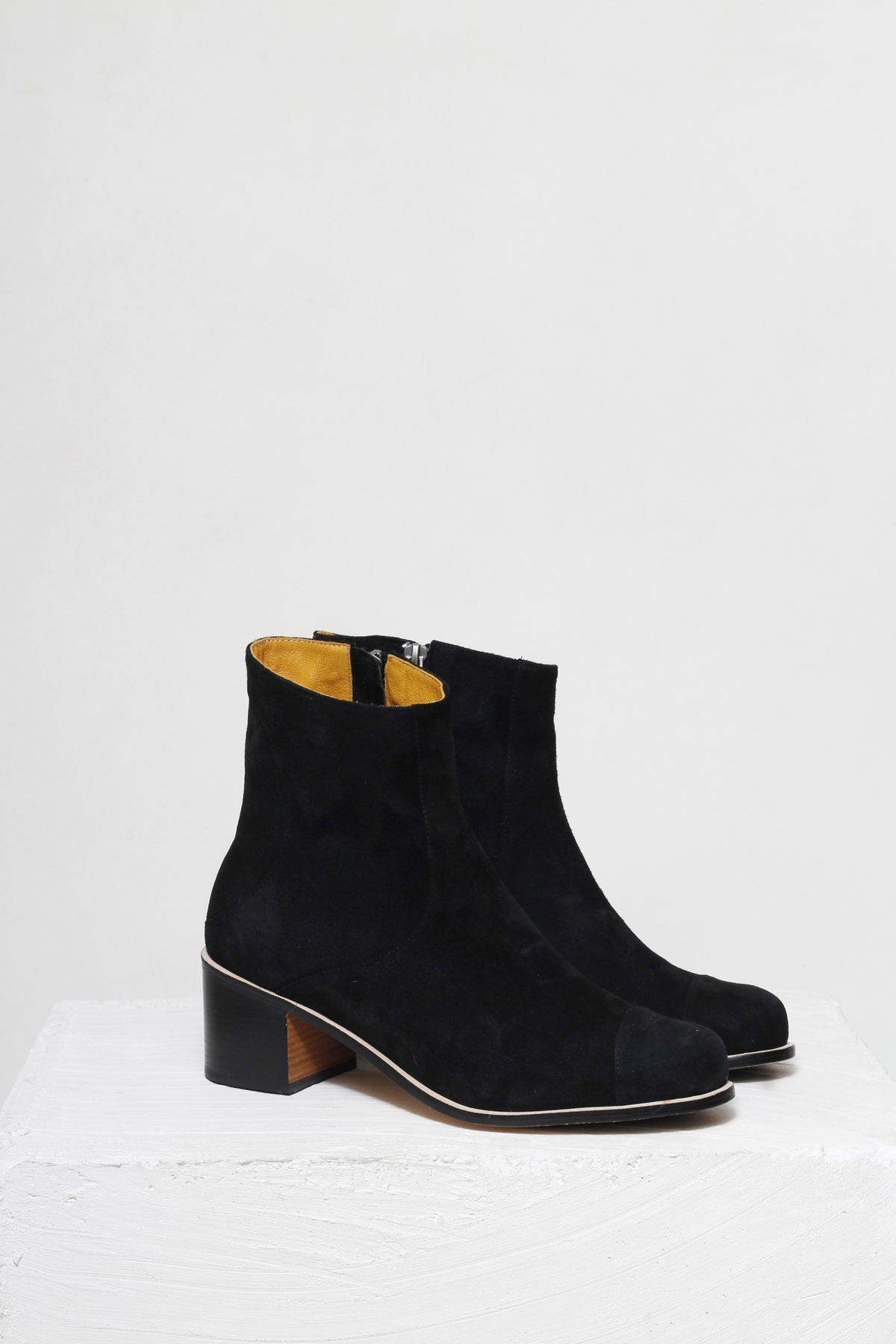 BOTA INÊS CAMURÇA PRETO