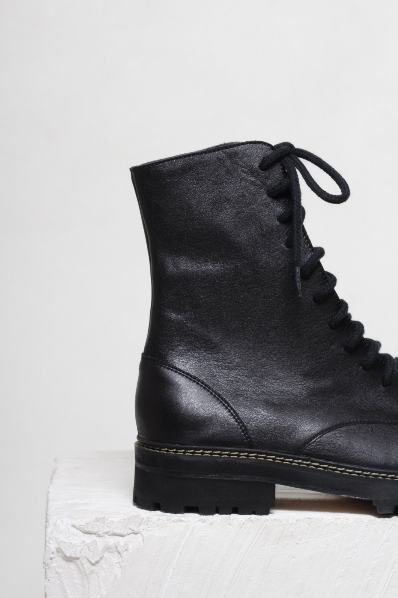 BOTA ANGELINA PRETO