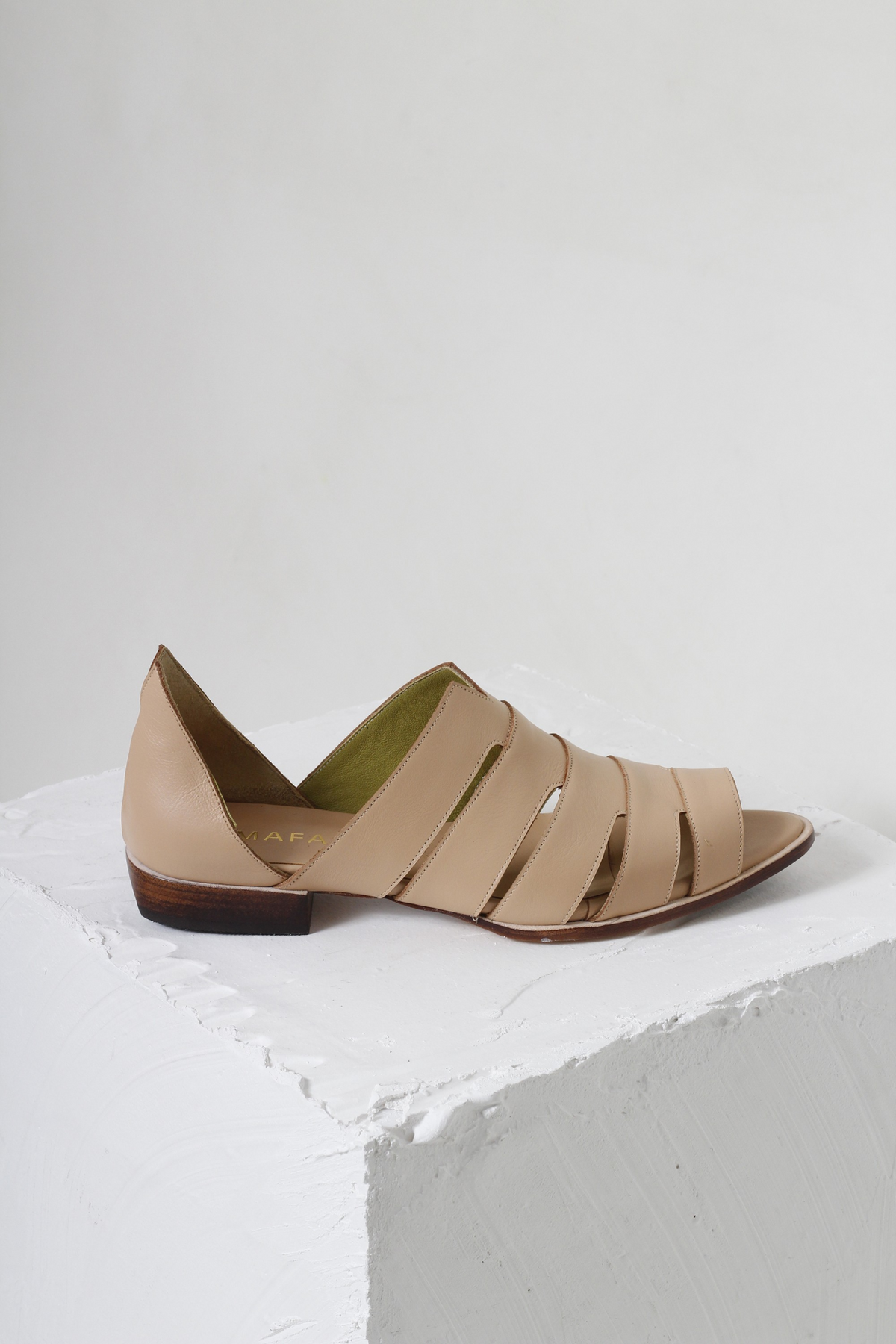 SAPATO GISELE CAMELO