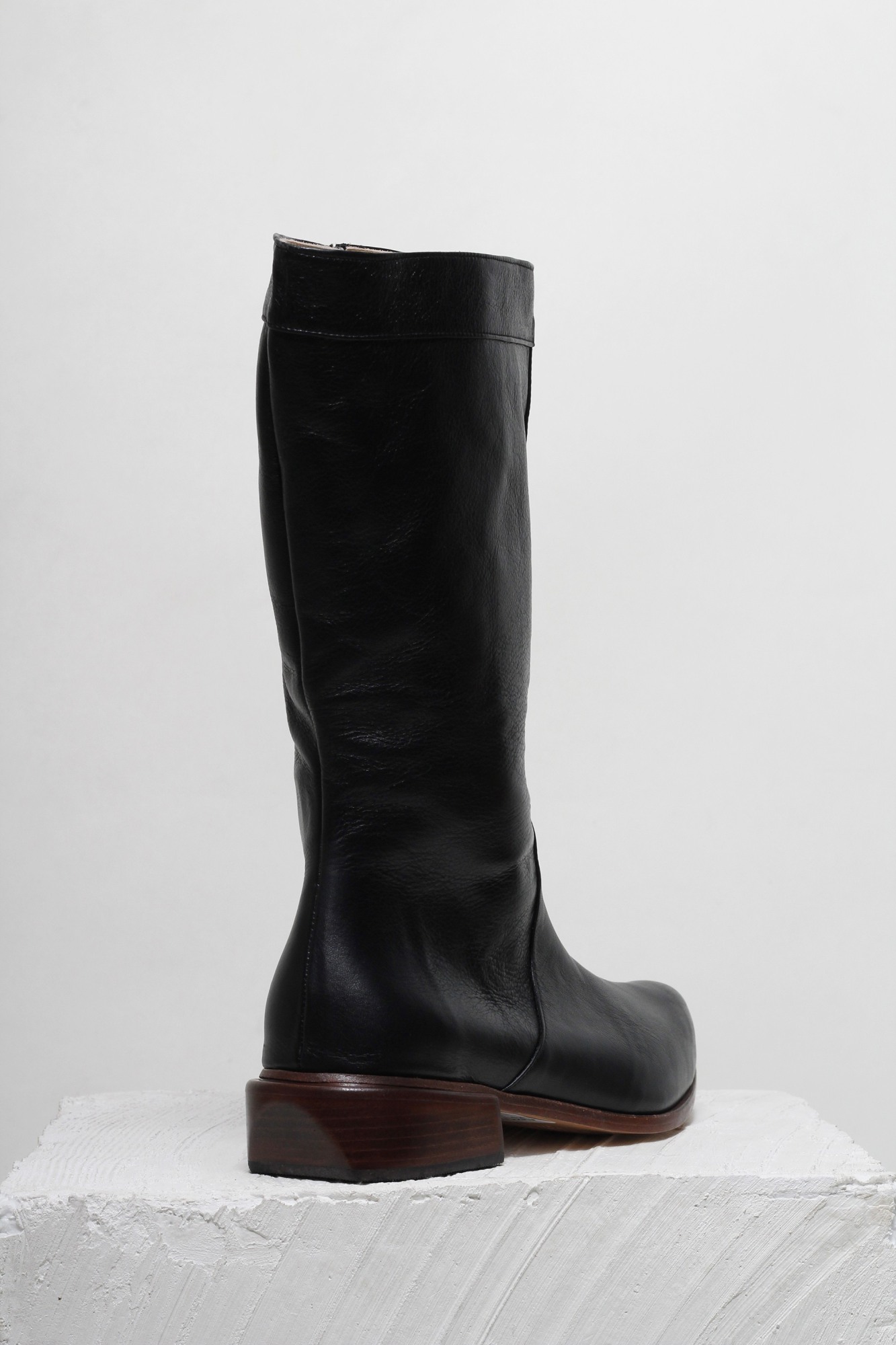 BOTA ALEXA PRETO