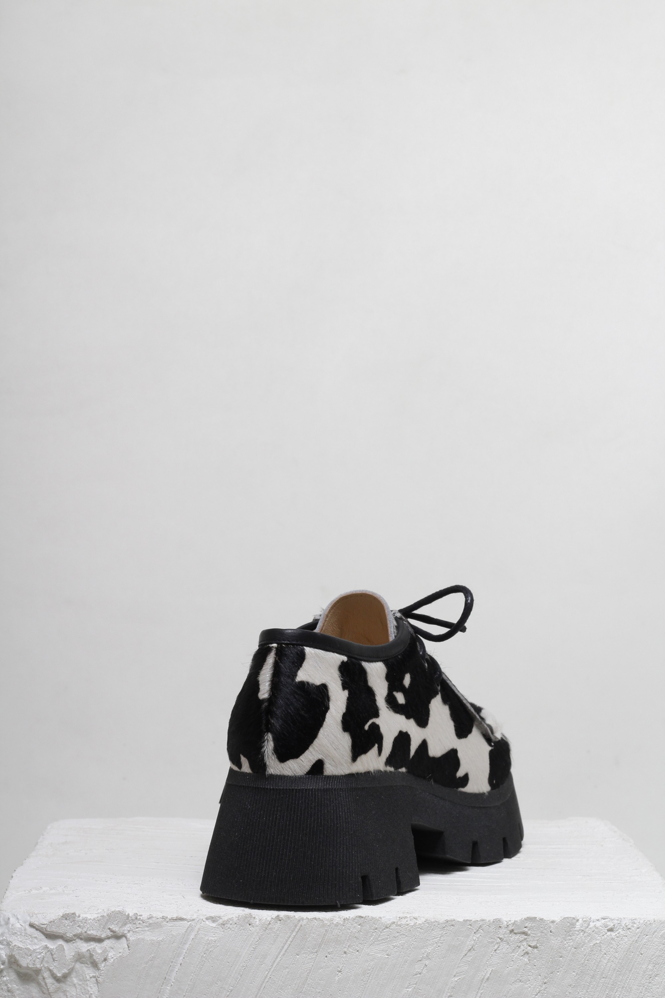 LOAFER WALLABEE NAOMI  PÊLO VACA