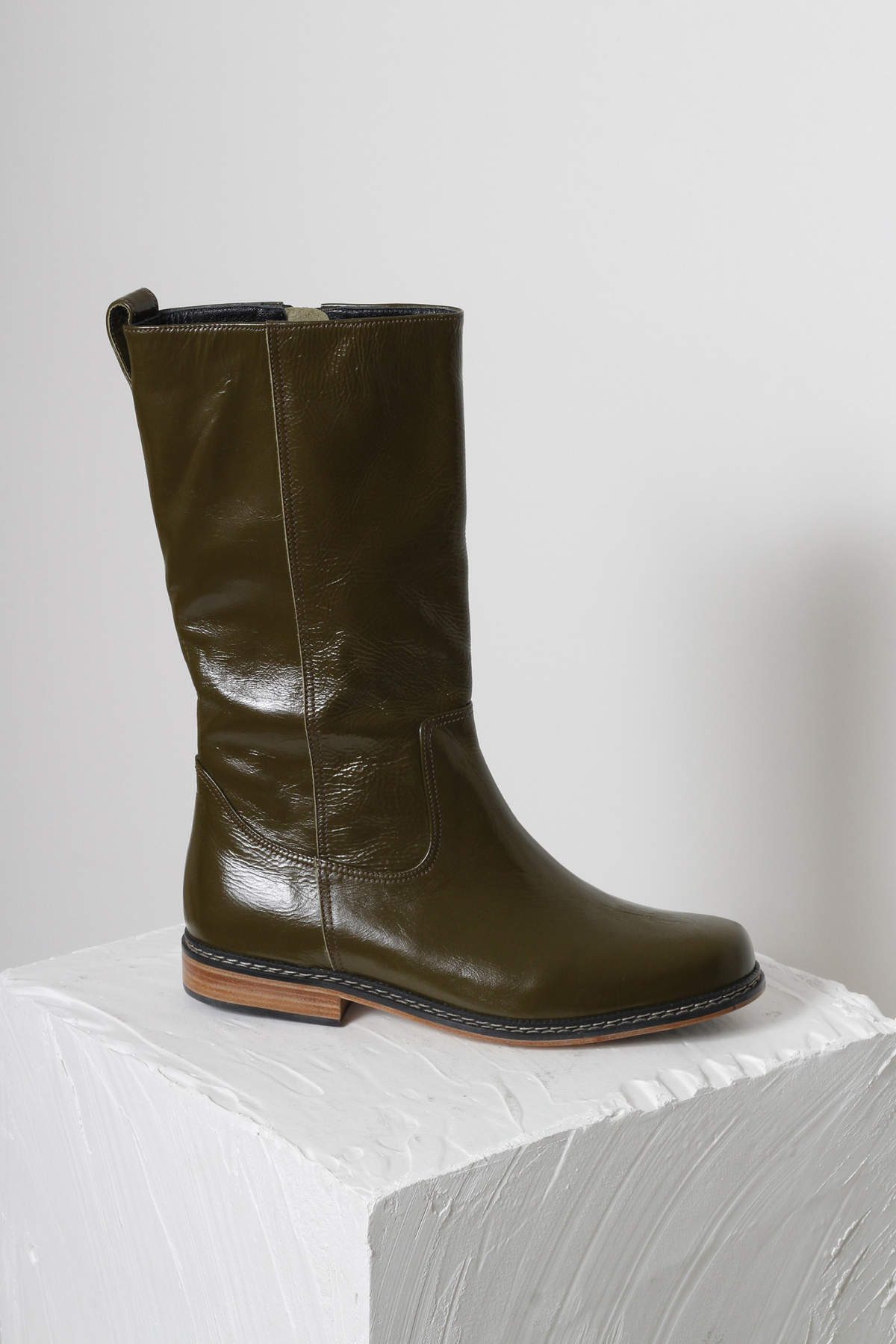 BOTA MEGAN VERNIZ ALCAPARRA