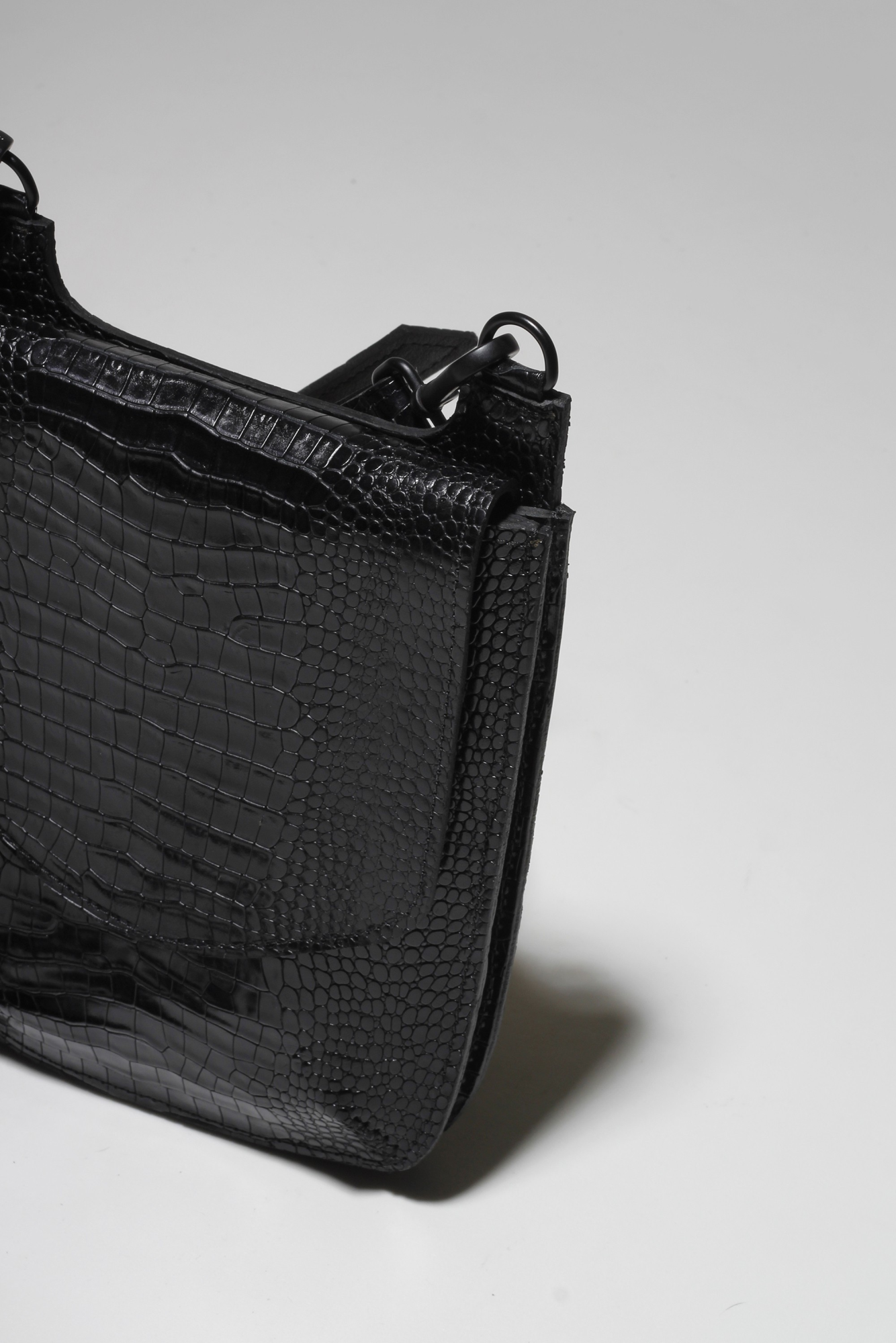 BOLSA JUDI CROCO PRETO