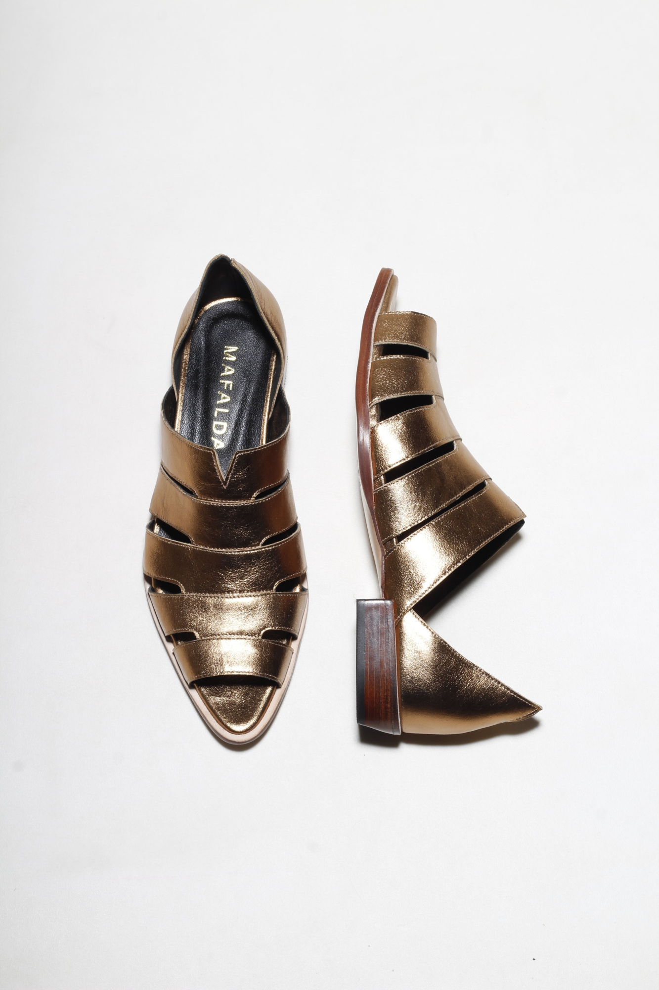 SAPATO GISELE OURO VELHO