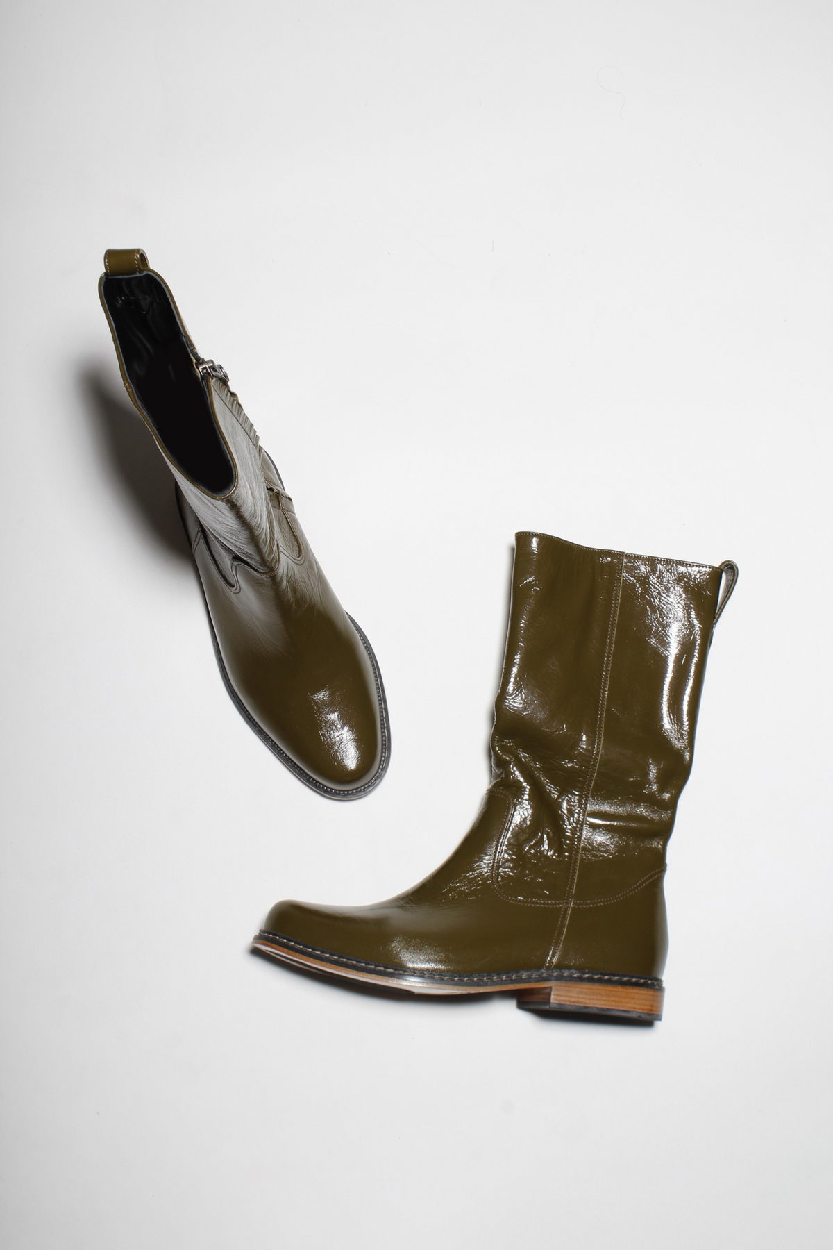 BOTA MEGAN VERNIZ ALCAPARRA
