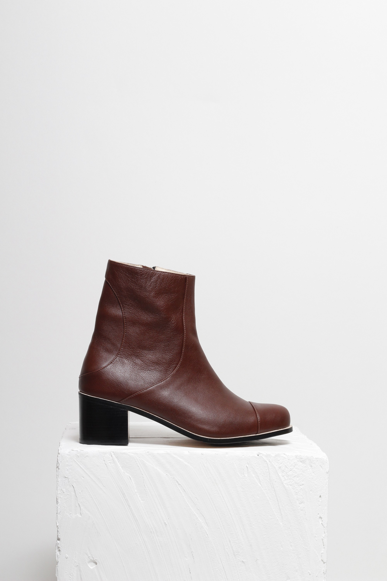 BOTA INÊS RED BROWN