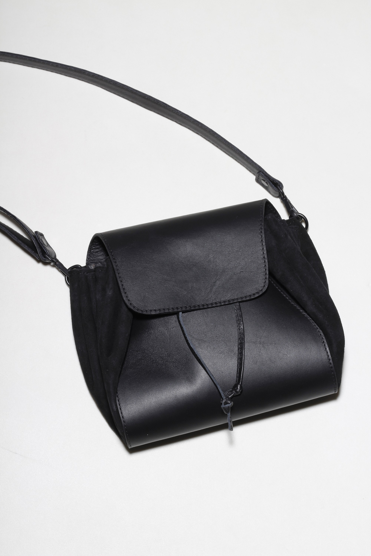 BOLSA MADELEINE PRETA