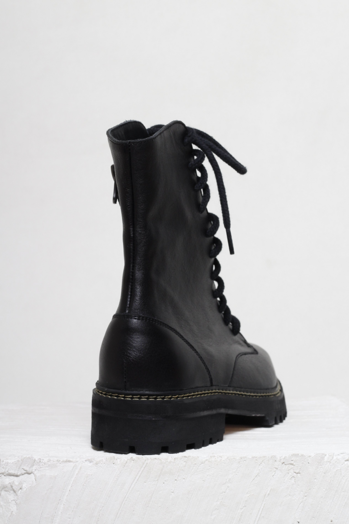 BOTA ANGELINA PRETO