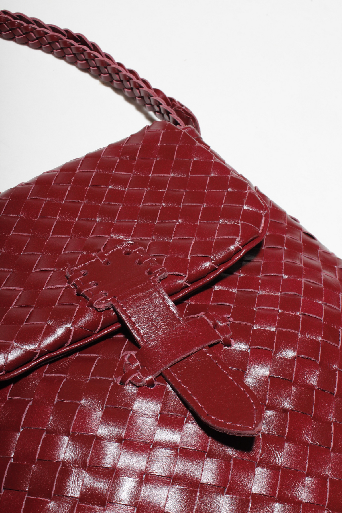 BOLSA TRESSÊ VINHO