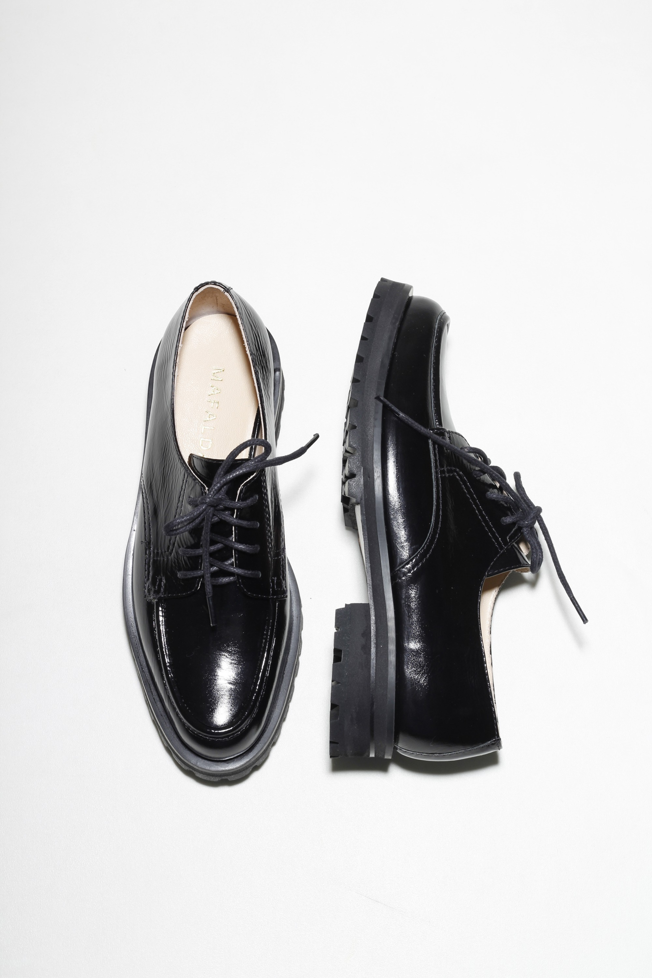 OXFORD  CATARINA VERNIZ PRETO