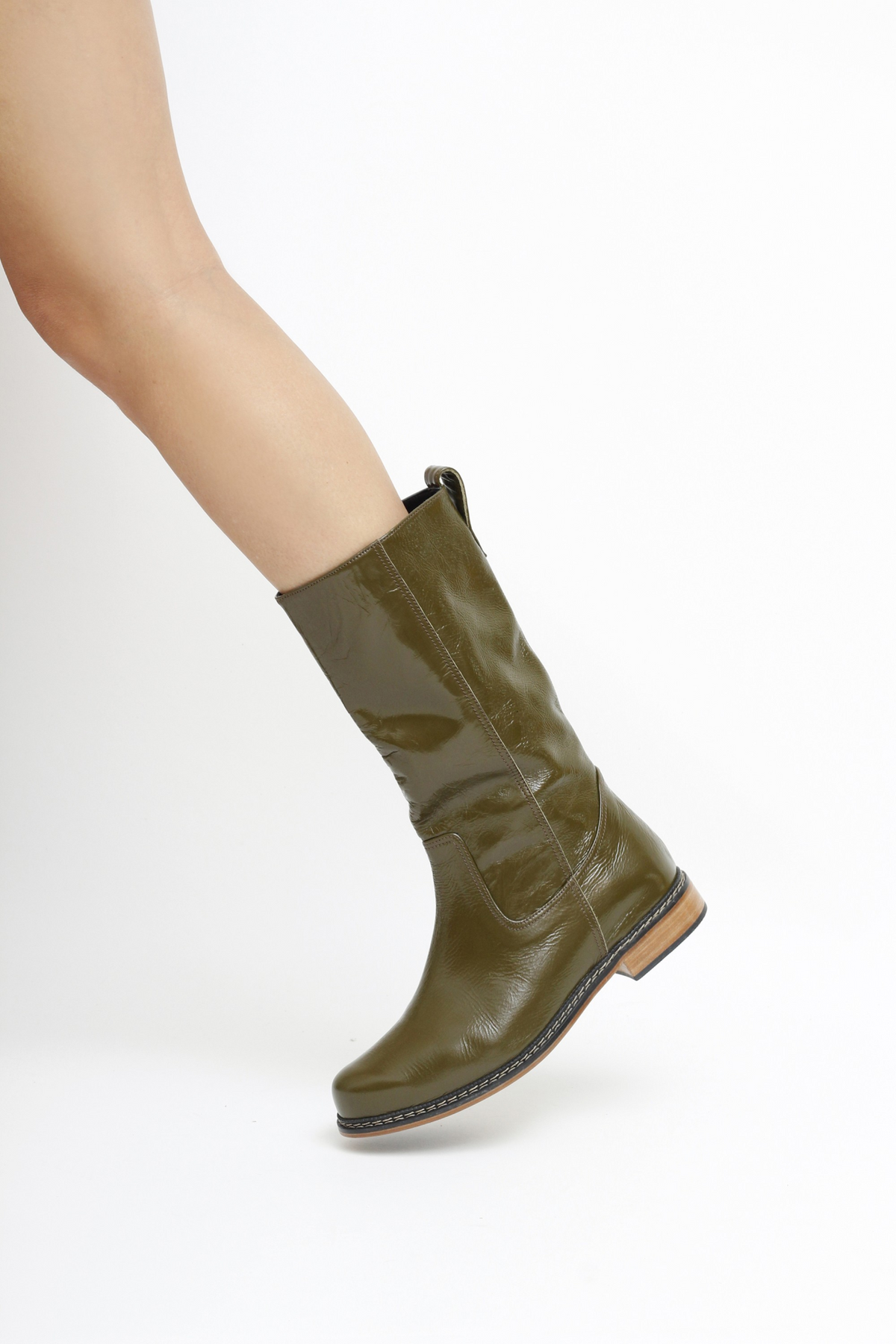 BOTA MEGAN VERNIZ ALCAPARRA