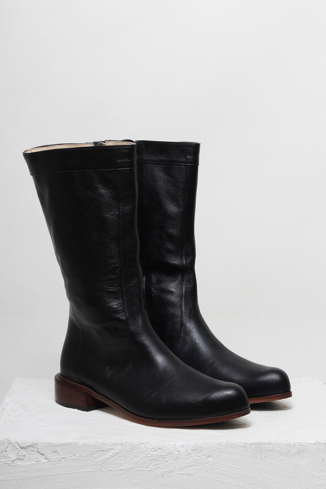 BOTA ALEXA PRETO