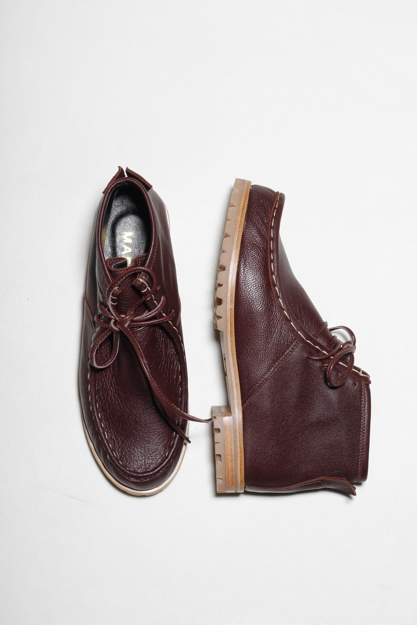 BOTA WALLABEE GEOVANA PINHÃO