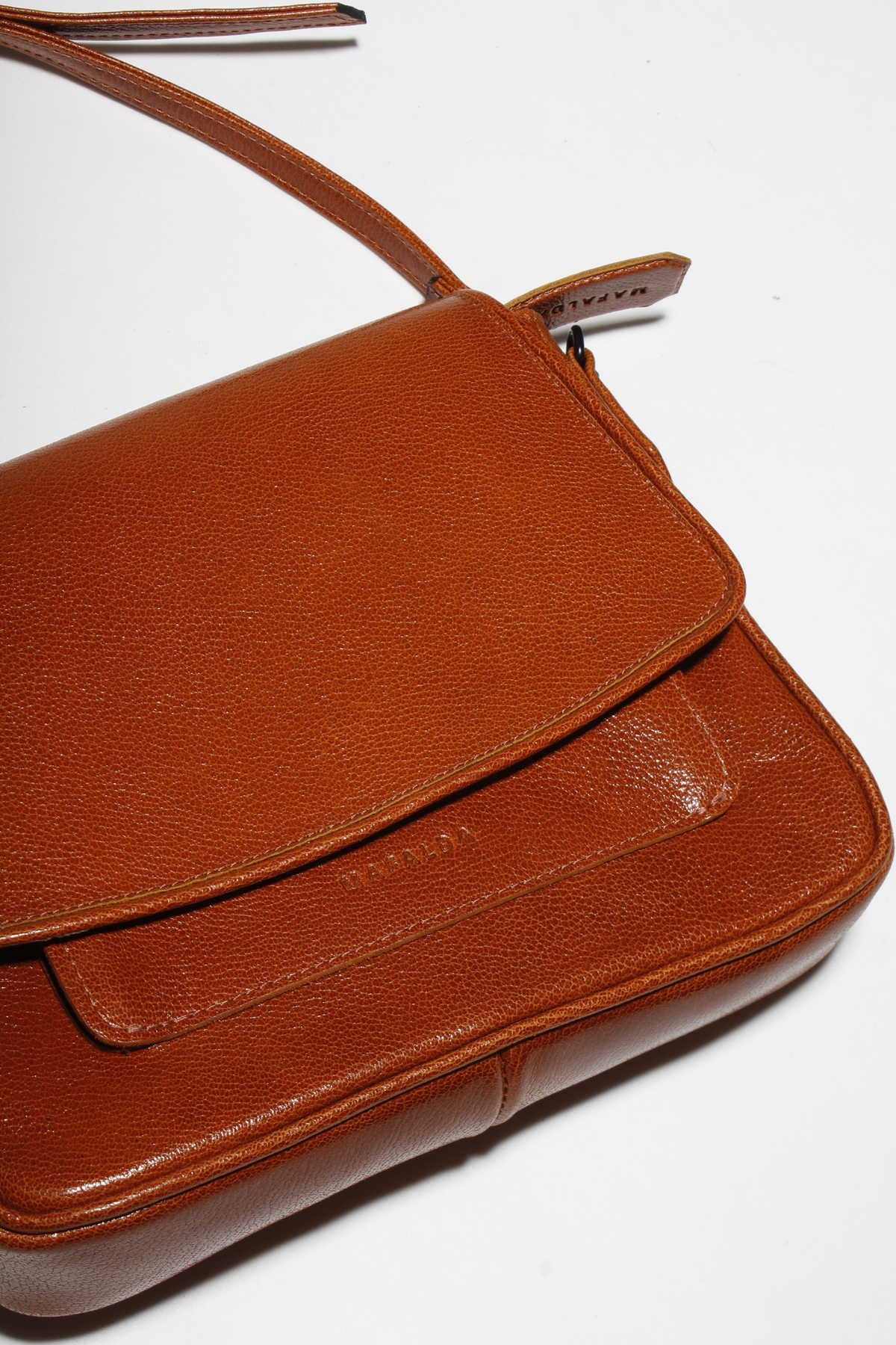BOLSA JOSEFINA CARAMELO