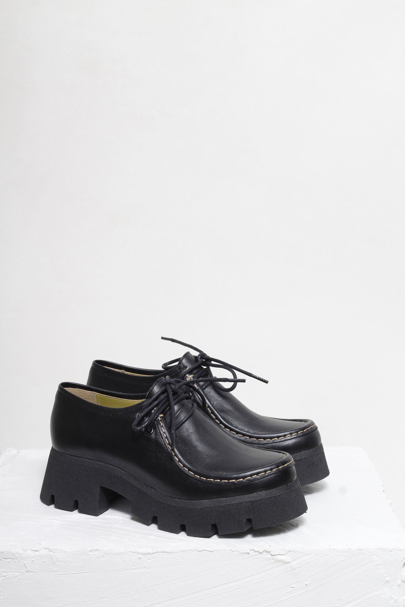 LOAFER WALLABEE NAOMI PRETO