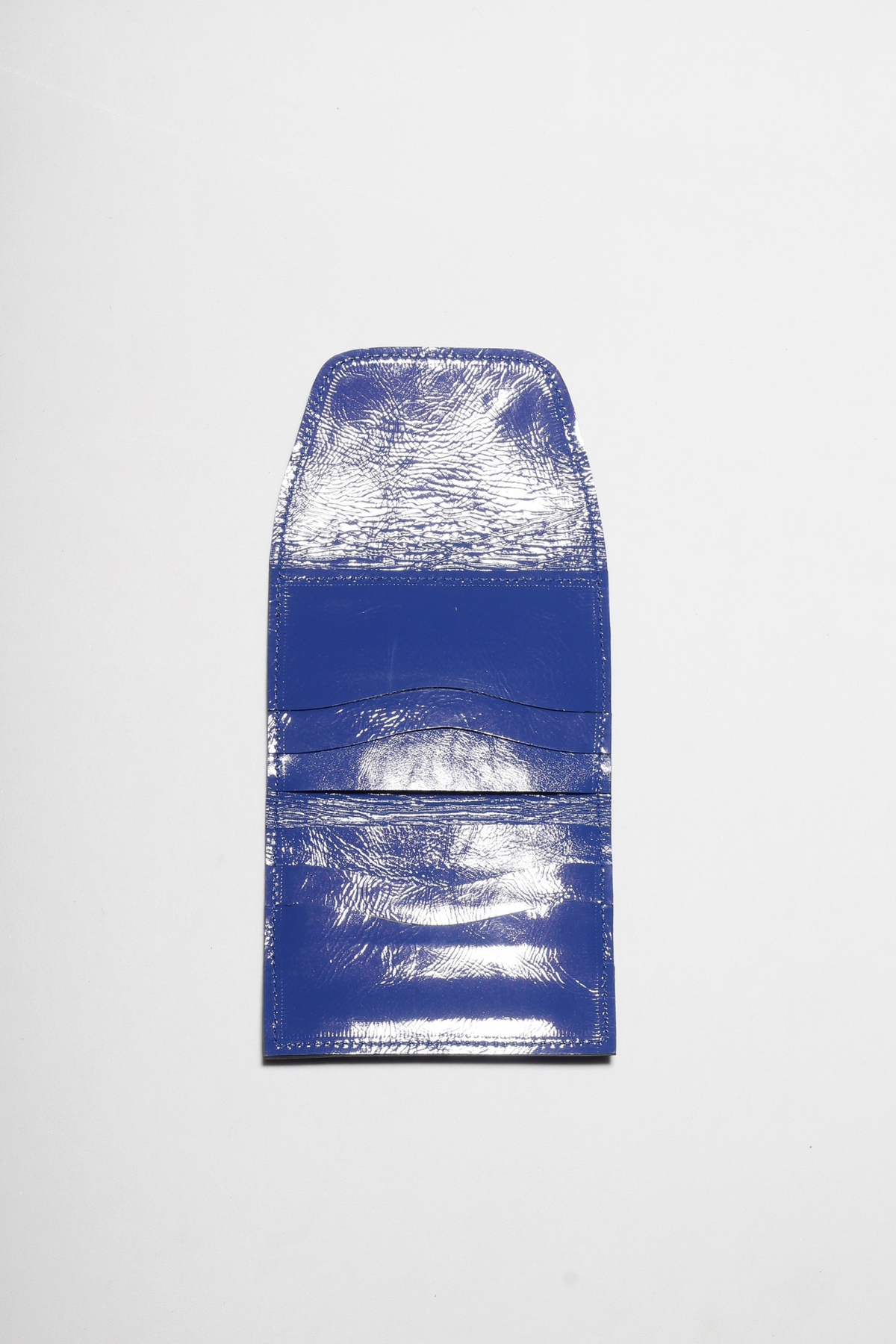 CARTEIRA VERNIZ CLASSIC BLUE