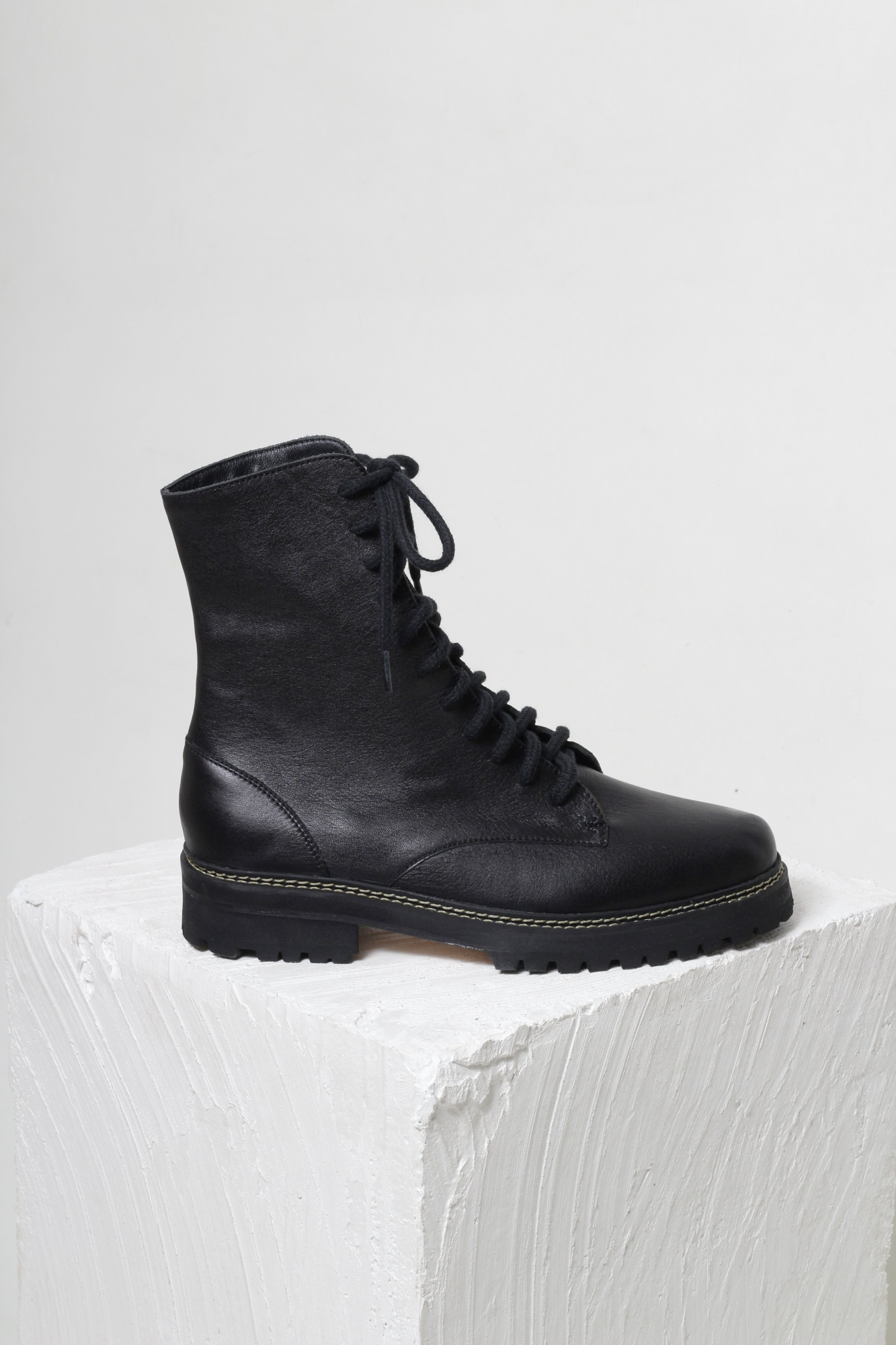 BOTA ANGELINA PRETO